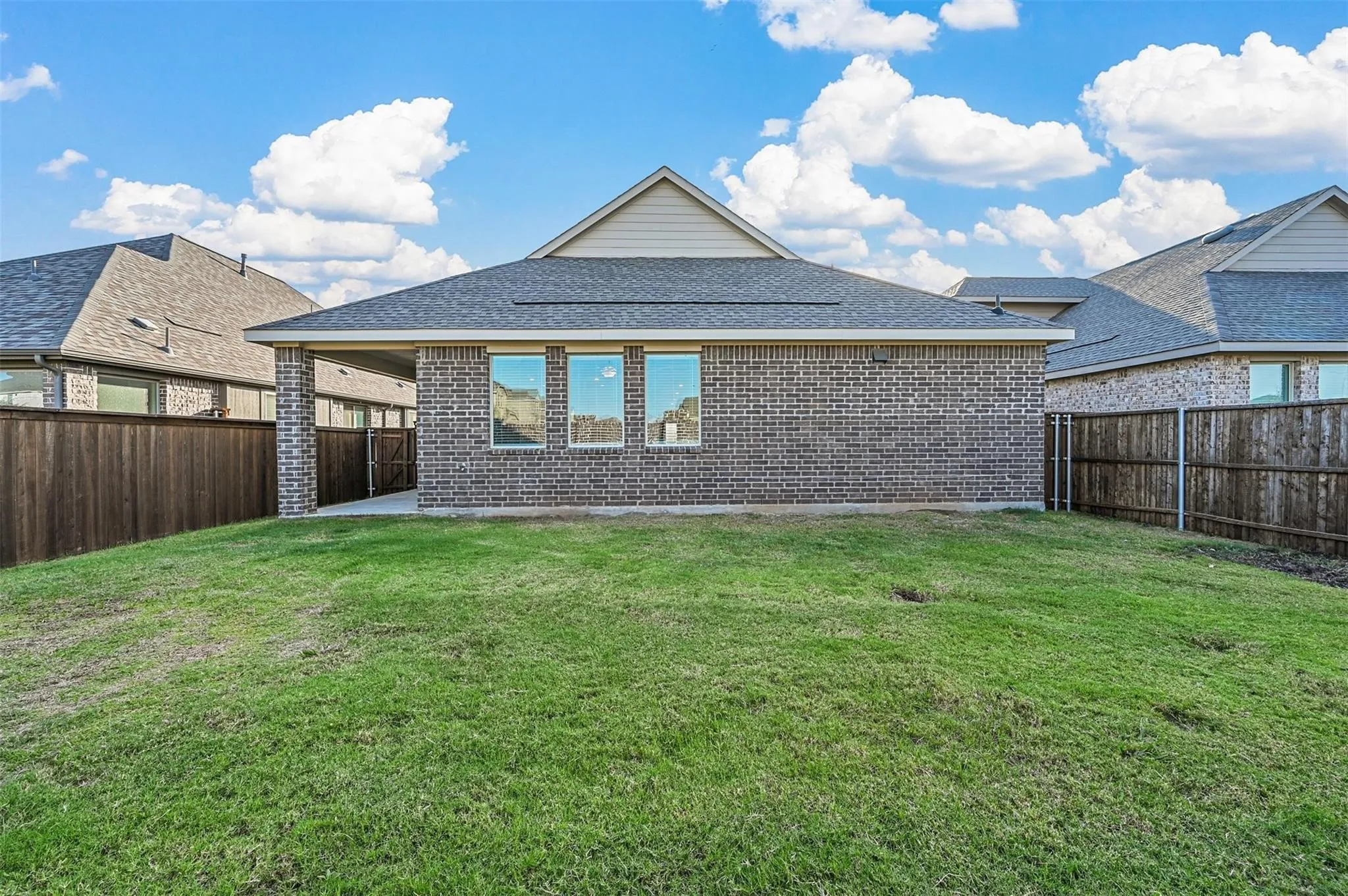 Single Family Residence For Sale in Denton County , 5025 Salinger Drive, Celina, Texas 76227, 4 Bedroom, 2 Bathroom, 2 Garage spaces, 2,009 Sqft, built in 2021, mls#20974082, Real Estate Agent in Celina, Homes For Sale in Denton county, Homes For Sale in Celina, Realtor in Celina Texas, Real Estate Brokerage Independent Realty Texas, Luminita Cordes Realtor
