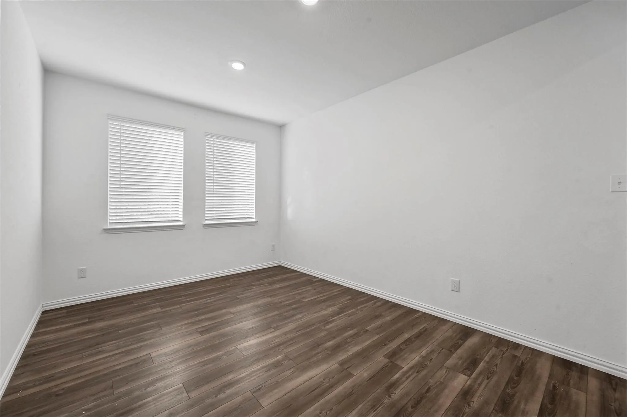 Single Family Residence For Sale in Denton County , 5025 Salinger Drive, Celina, Texas 76227, 4 Bedroom, 2 Bathroom, 2 Garage spaces, 2,009 Sqft, built in 2021, mls#20974082, Real Estate Agent in Celina, Homes For Sale in Denton county, Homes For Sale in Celina, Realtor in Celina Texas, Real Estate Brokerage Independent Realty Texas, Luminita Cordes Realtor