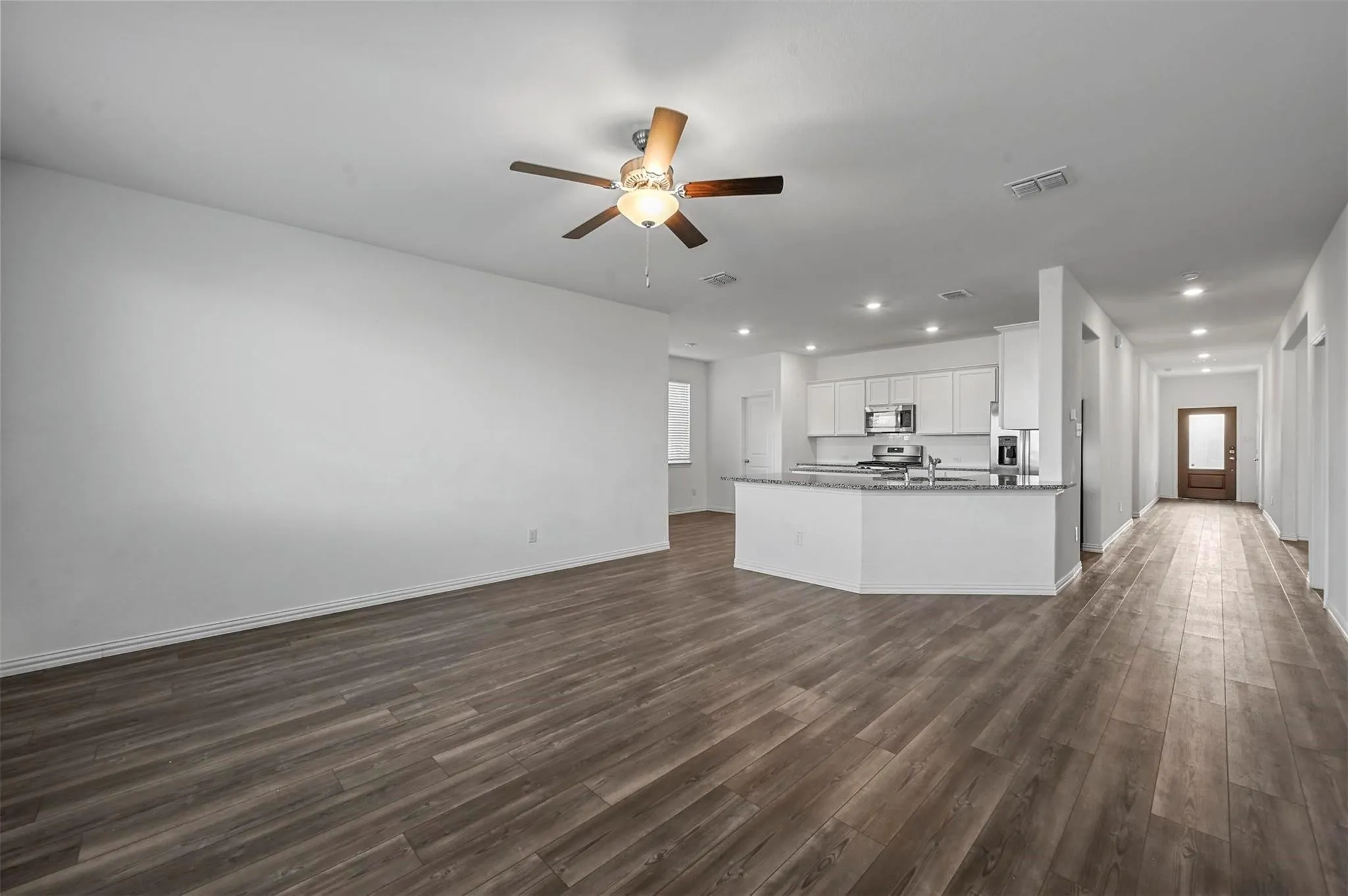 Single Family Residence For Sale in Denton County , 5025 Salinger Drive, Celina, Texas 76227, 4 Bedroom, 2 Bathroom, 2 Garage spaces, 2,009 Sqft, built in 2021, mls#20974082, Real Estate Agent in Celina, Homes For Sale in Denton county, Homes For Sale in Celina, Realtor in Celina Texas, Real Estate Brokerage Independent Realty Texas, Luminita Cordes Realtor