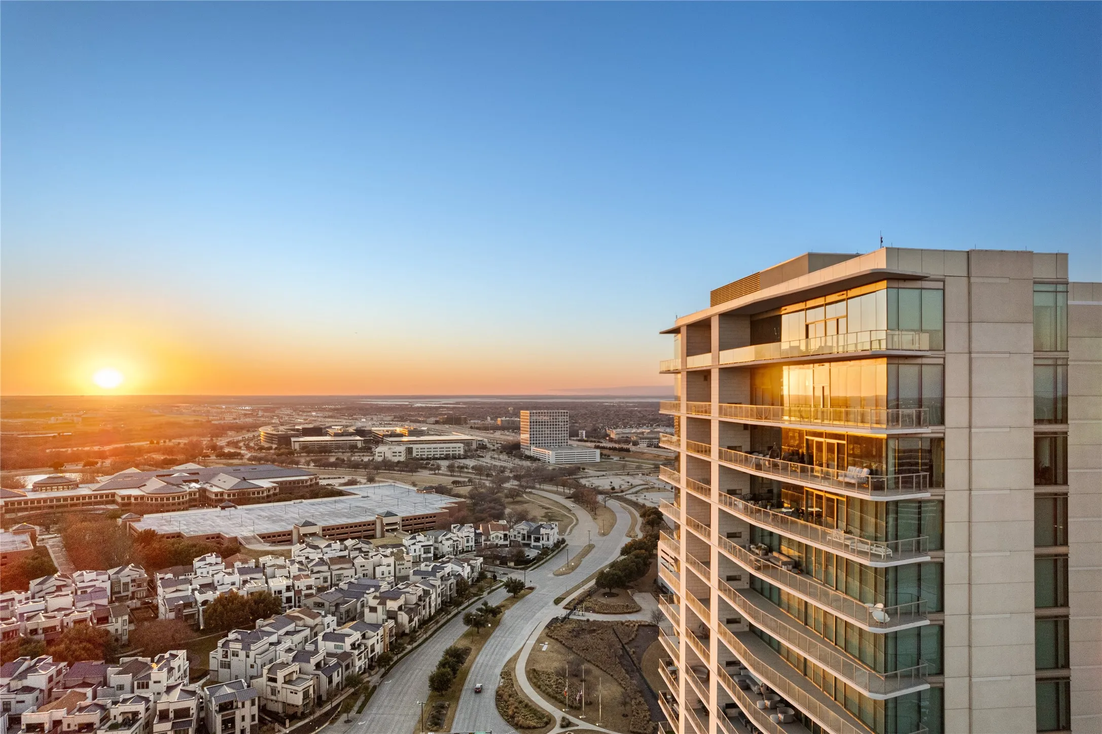 Condominium For Sale in Collin County , 7901 Windrose Avenue 1403, Plano, Texas 75024, 2 Bedroom, 3 Bathroom, 2 Garage spaces, 1,834 Sqft, built in 2019, Preowned, mls#20974805, Real Estate Agent in Plano, Homes For Sale in Collin county, Homes For Sale in Plano, Realtor in Plano Texas, Real Estate Brokerage Independent Realty Texas, Luminita Cordes Realtor