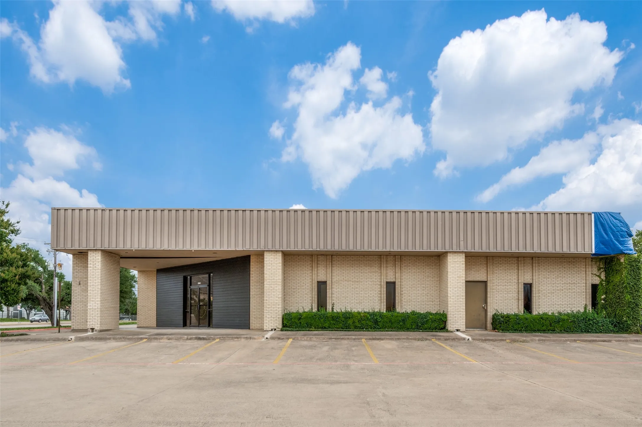 Office For Sale in Denton County , 2345 State Highway 121, Lewisville, Texas 75056, 0, 0, Garage spaces, 0 Sqft, built in 1987, mls#20972252, Real Estate Agent in Lewisville, Homes For Sale in Denton county, Homes For Sale in Lewisville, Realtor in Lewisville Texas, Real Estate Brokerage Independent Realty Texas, Luminita Cordes Realtor