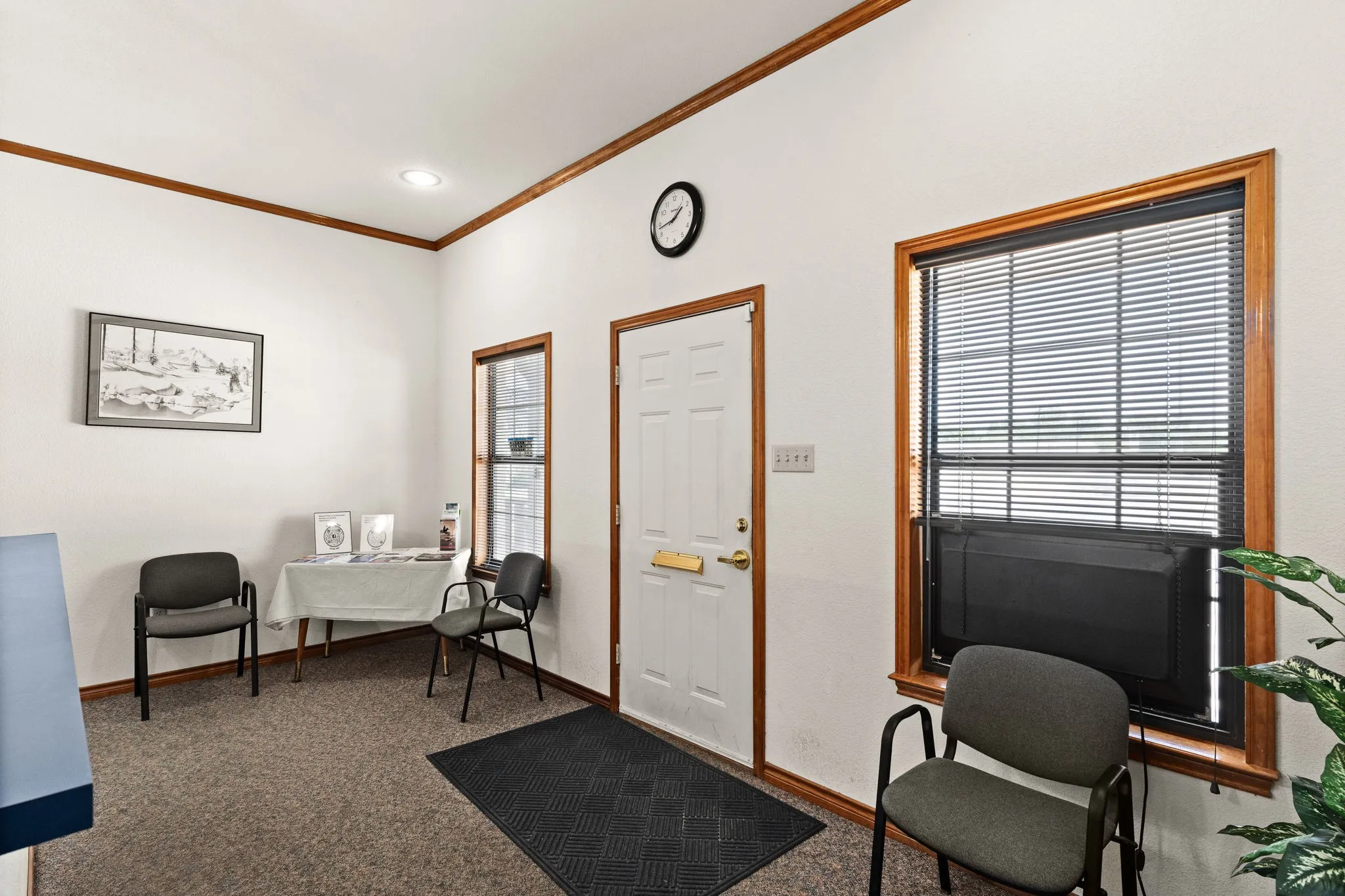 Office space featuring ornamental molding, carpet, and recessed lighting