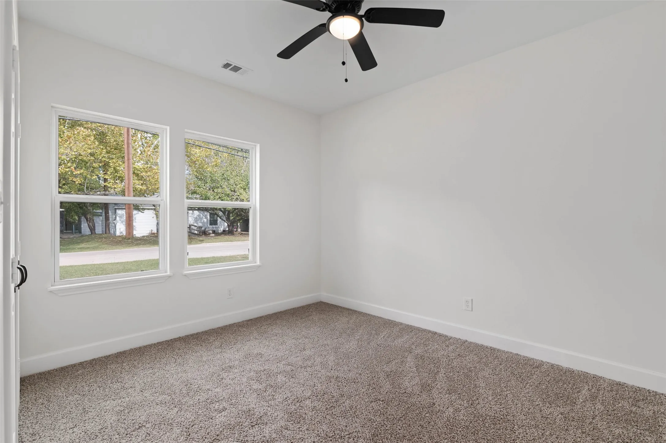 Single Family Residence For Sale in Cooke County , 1520 Harris Street, Gainesville, Texas 76240, 3 Bedrooms, 2 Bathrooms, 2 Garage spaces, 1,664 Sqft, built in 2025, New Construction - Complete, Price $287,500, mls#20975816, Real Estate Agent in Gainesville, Homes For Sale in Cooke county, Homes For Sale in Gainesville, Realtor in Gainesville Texas, Real Estate Brokerage Independent Realty Texas, Luminita Cordes Realtor