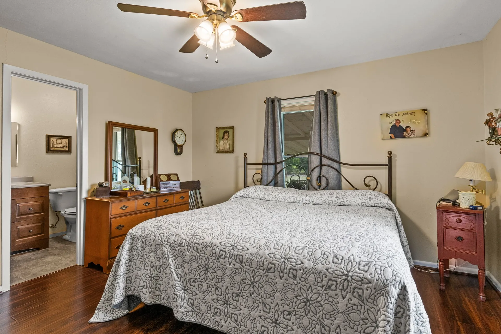 Farm For Sale in Camp County , 468 CR 4211, Pittsburg, Texas 75686, 3 Bedrooms, 2 Bathrooms, Garage spaces, 1,649 Sqft, built in 1965, Price $699,900, mls#20975830, Real Estate Agent in Pittsburg, Homes For Sale in Camp county, Homes For Sale in Pittsburg, Realtor in Pittsburg Texas, Real Estate Brokerage Independent Realty Texas, Luminita Cordes Realtor