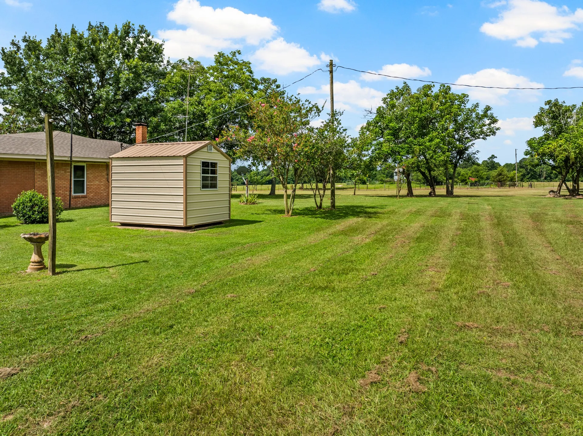 Farm For Sale in Camp County , 468 CR 4211, Pittsburg, Texas 75686, 3 Bedrooms, 2 Bathrooms, Garage spaces, 1,649 Sqft, built in 1965, Price $699,900, mls#20975830, Real Estate Agent in Pittsburg, Homes For Sale in Camp county, Homes For Sale in Pittsburg, Realtor in Pittsburg Texas, Real Estate Brokerage Independent Realty Texas, Luminita Cordes Realtor