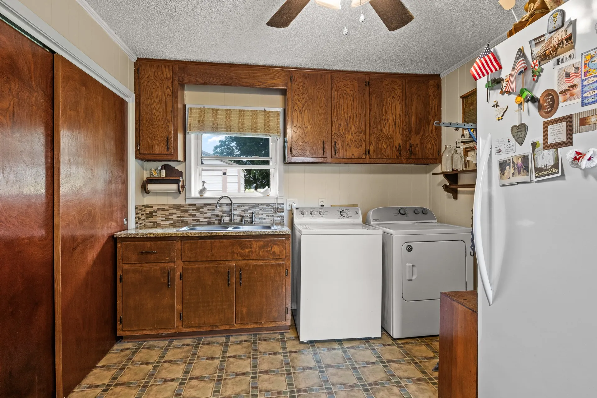 Farm For Sale in Camp County , 468 CR 4211, Pittsburg, Texas 75686, 3 Bedrooms, 2 Bathrooms, Garage spaces, 1,649 Sqft, built in 1965, Price $699,900, mls#20975830, Real Estate Agent in Pittsburg, Homes For Sale in Camp county, Homes For Sale in Pittsburg, Realtor in Pittsburg Texas, Real Estate Brokerage Independent Realty Texas, Luminita Cordes Realtor