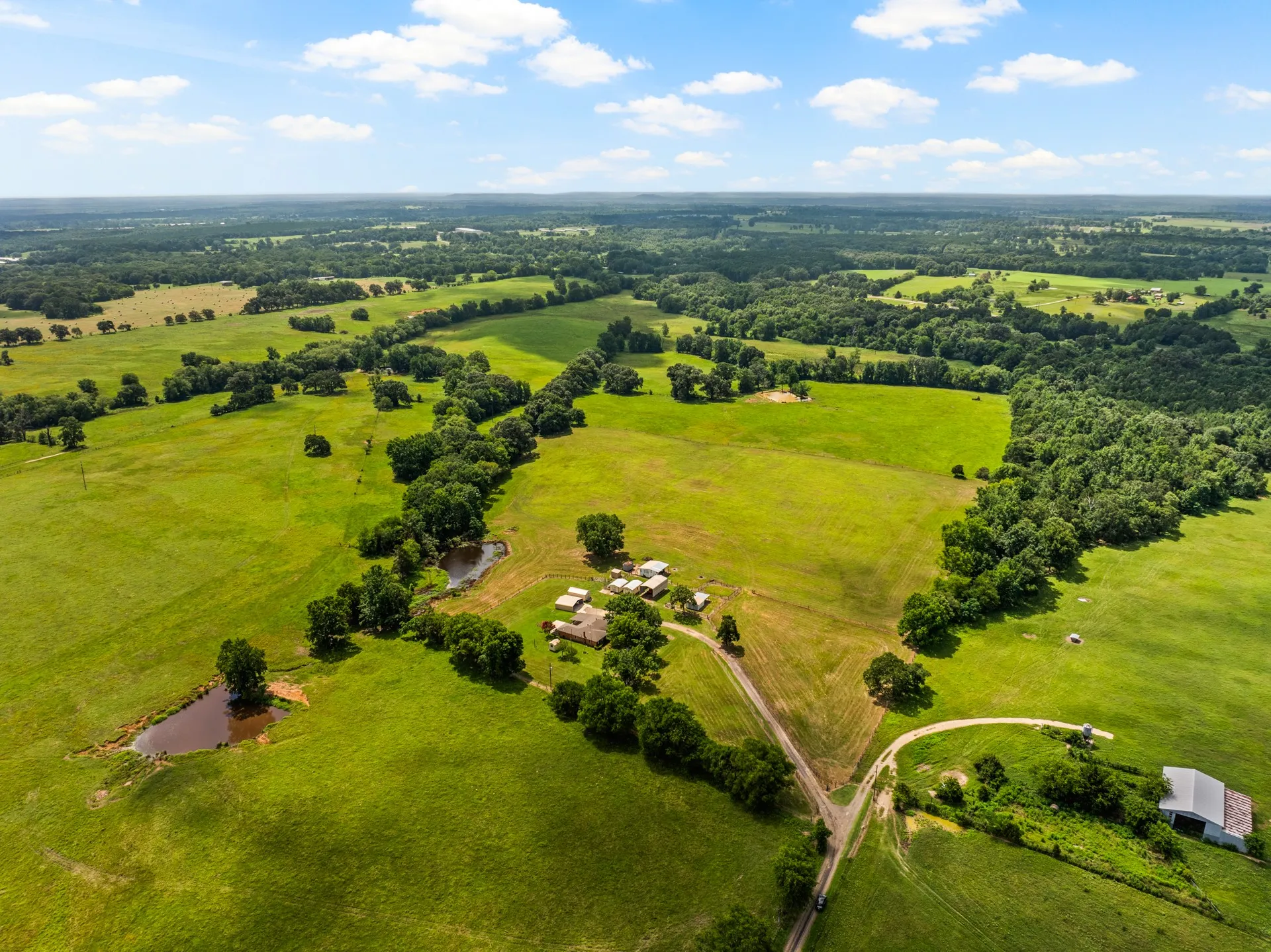 Farm For Sale in Camp County , 468 CR 4211, Pittsburg, Texas 75686, 3 Bedrooms, 2 Bathrooms, Garage spaces, 1,649 Sqft, built in 1965, Price $699,900, mls#20975830, Real Estate Agent in Pittsburg, Homes For Sale in Camp county, Homes For Sale in Pittsburg, Realtor in Pittsburg Texas, Real Estate Brokerage Independent Realty Texas, Luminita Cordes Realtor