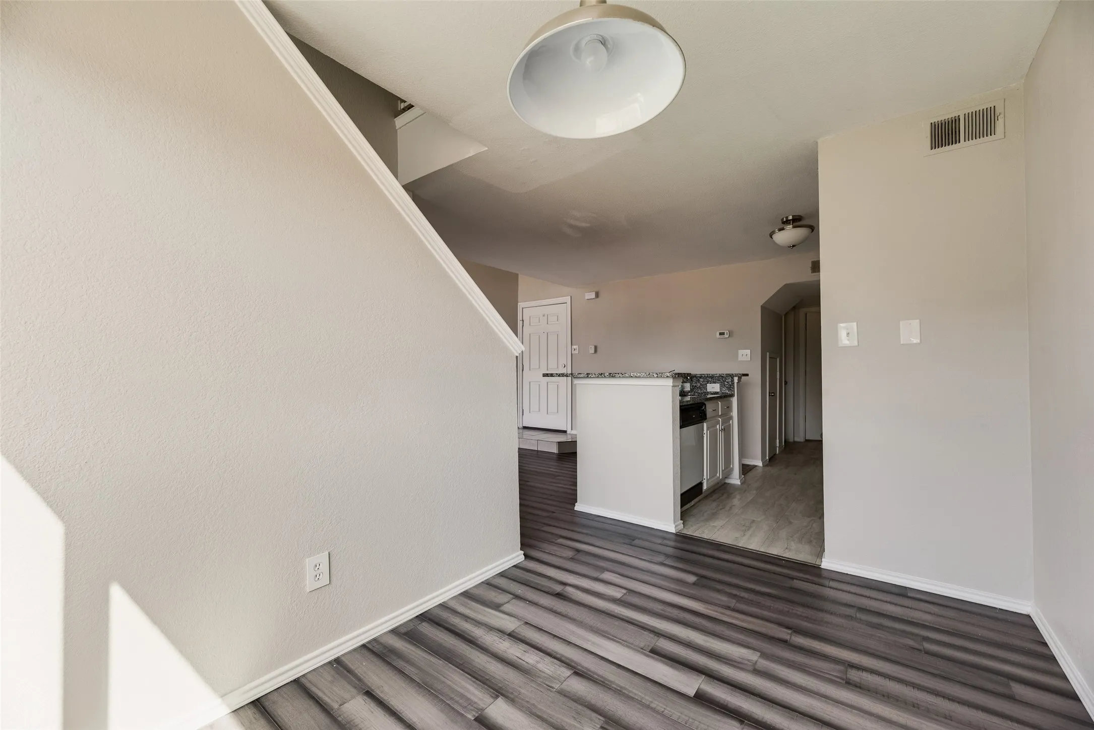 Condominium For Sale in Tarrant County , 1704 Baird Farm Circle 4209, Arlington, Texas 76006, 2 Bedroom, 2 Bathroom, Garage spaces, 1,028 Sqft, built in 1985, Preowned, mls#20976086, Real Estate Agent in Arlington, Homes For Sale in Tarrant county, Homes For Sale in Arlington, Realtor in Arlington Texas, Real Estate Brokerage Independent Realty Texas, Luminita Cordes Realtor