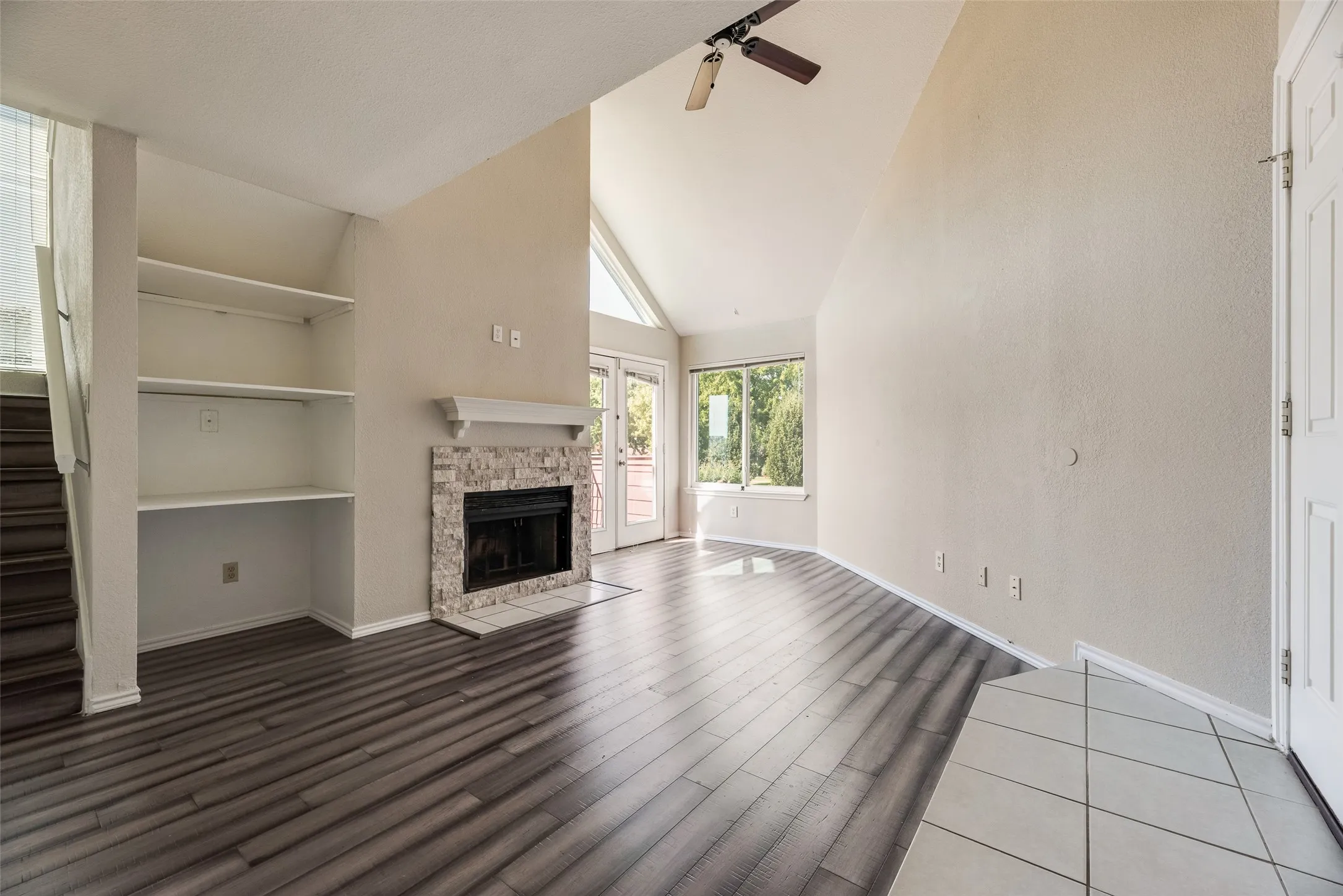 Condominium For Sale in Tarrant County , 1704 Baird Farm Circle 4209, Arlington, Texas 76006, 2 Bedroom, 2 Bathroom, Garage spaces, 1,028 Sqft, built in 1985, Preowned, mls#20976086, Real Estate Agent in Arlington, Homes For Sale in Tarrant county, Homes For Sale in Arlington, Realtor in Arlington Texas, Real Estate Brokerage Independent Realty Texas, Luminita Cordes Realtor