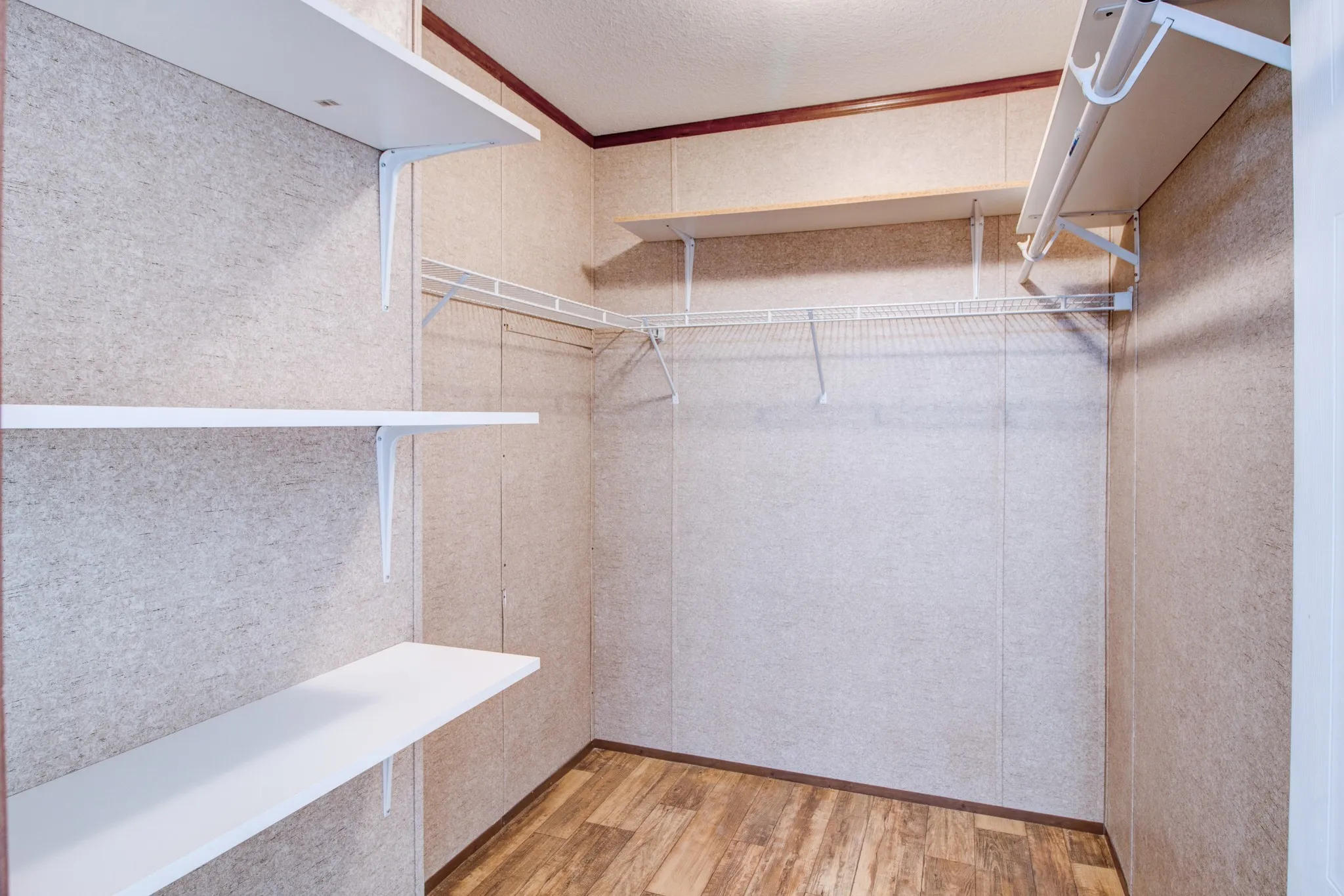 Walk in closet
