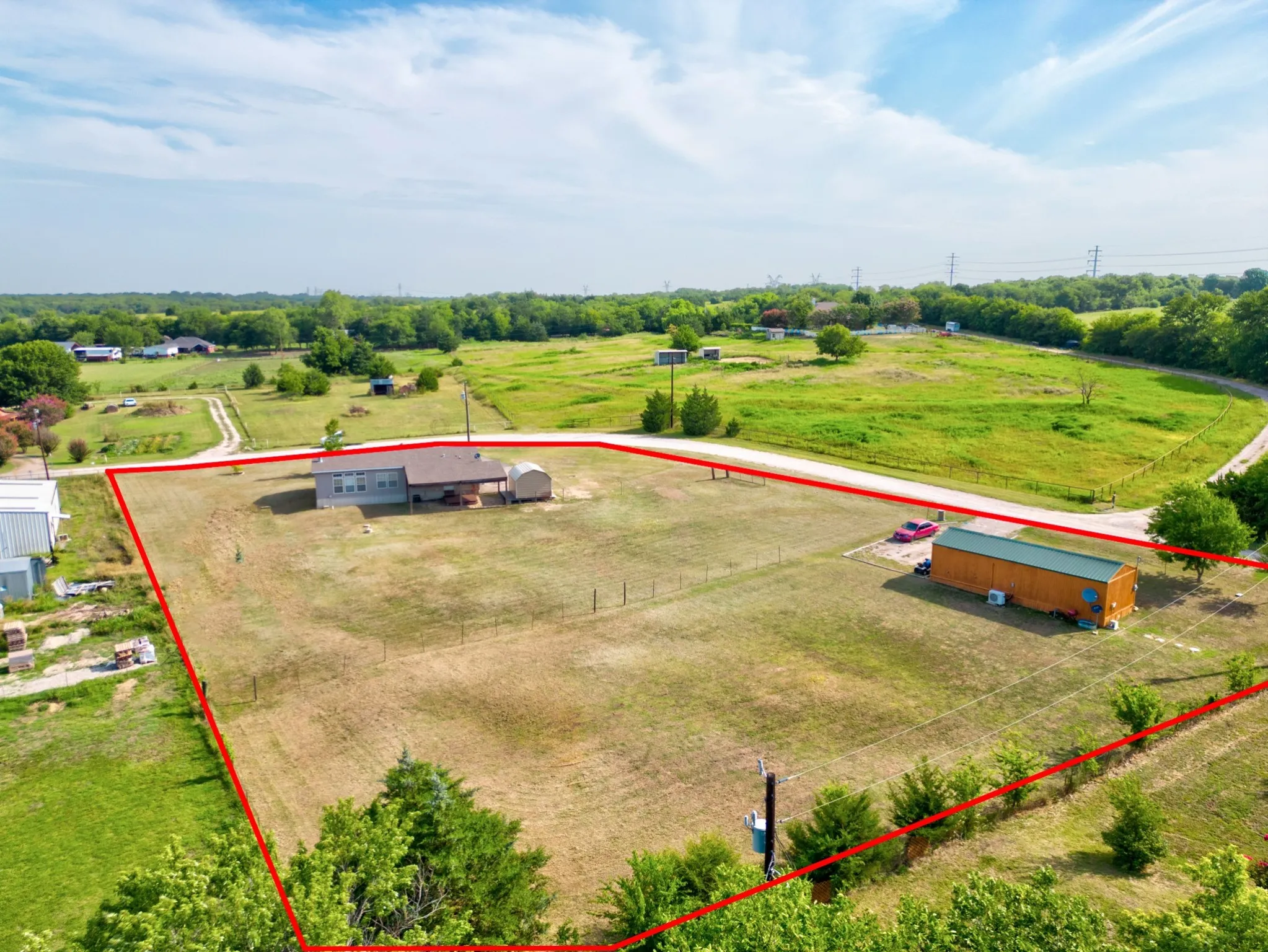 Overview of property. Home and tiny house