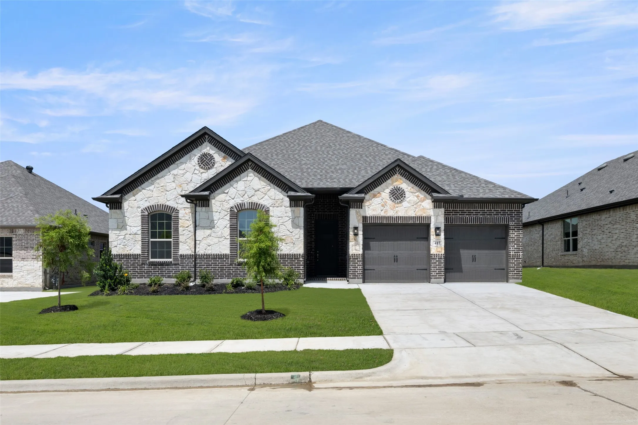 Single Family Residence For Sale in Ellis County , 417 Wabash Drive, Waxahachie, Texas 75167, 3 Bedroom, 3 Bathroom, 2 Garage spaces, 2,415 Sqft, built in 2025, New Construction - Complete, mls#20976868, Real Estate Agent in Waxahachie, Homes For Sale in Ellis county, Homes For Sale in Waxahachie, Realtor in Waxahachie Texas, Real Estate Brokerage Independent Realty Texas, Luminita Cordes Realtor