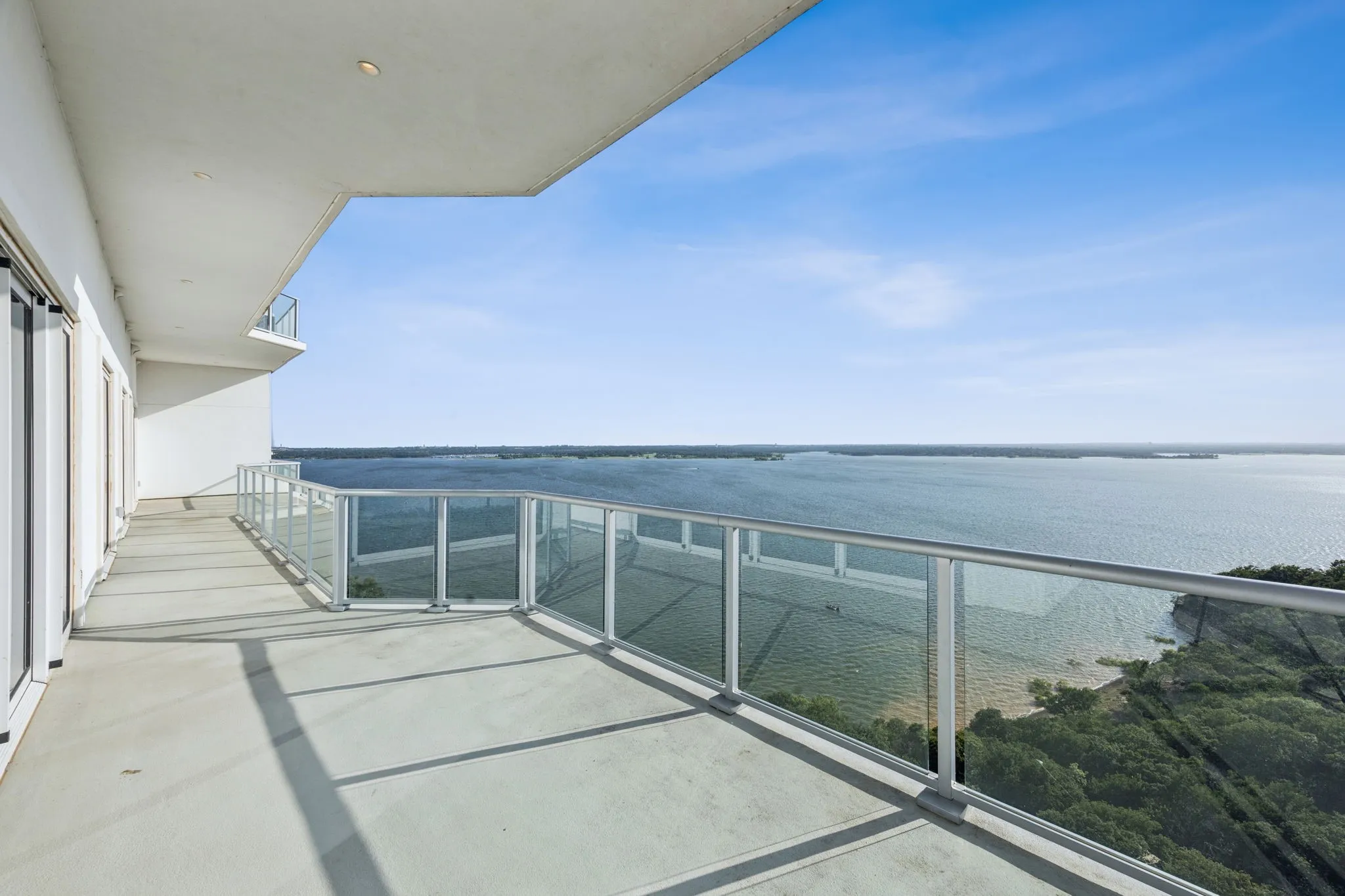 Condominium For Sale in Tarrant County , 2800 Lakeside Parkway 1502, Flower Mound, Texas 75022, 4 Bedroom, 5 Bathroom, 3 Garage spaces, 4,491 Sqft, built in 2018, mls#20976293, Real Estate Agent in Flower Mound, Homes For Sale in Tarrant county, Homes For Sale in Flower Mound, Realtor in Flower Mound Texas, Real Estate Brokerage Independent Realty Texas, Luminita Cordes Realtor