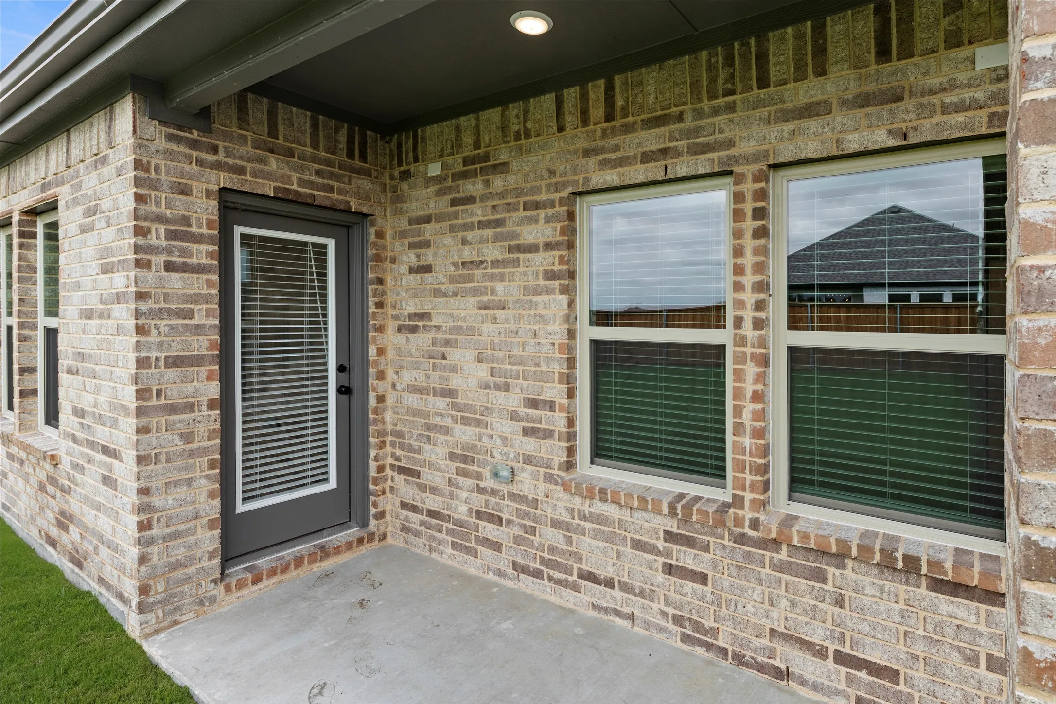 Single Family Residence For Sale in Kaufman County , 2374 Bell Way, Forney, Texas 75126, 5 Bedroom, 3 Bathroom, 2 Garage spaces, 2,547 Sqft, built in 2025, New Construction - Complete, mls#20977385, Real Estate Agent in Forney, Homes For Sale in Kaufman county, Homes For Sale in Forney, Realtor in Forney Texas, Real Estate Brokerage Independent Realty Texas, Luminita Cordes Realtor
