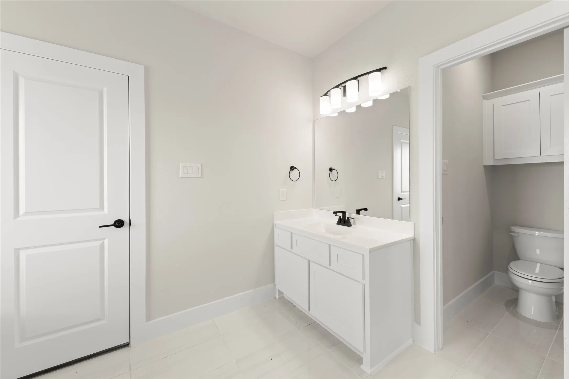 18. 2374 Bell - Bath (2)