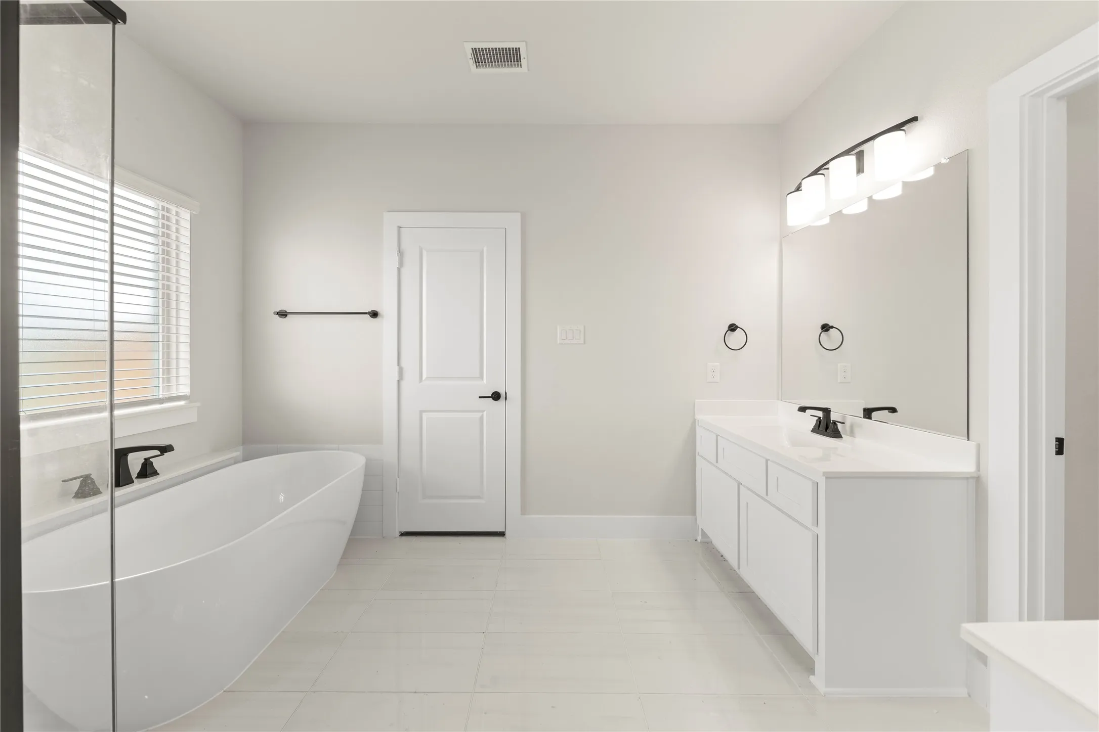 20. 2374 Bell - Bath (4)