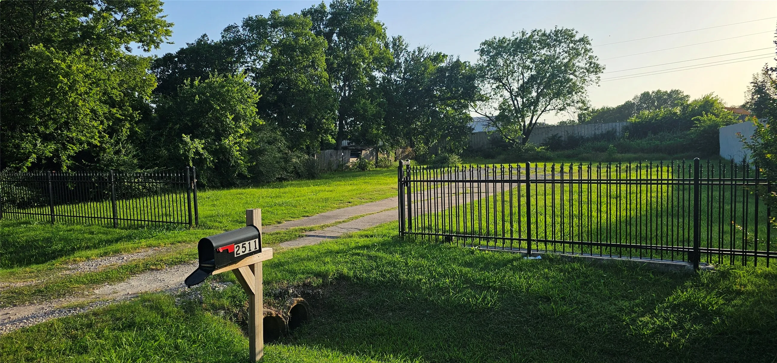 Improved Land For Sale in Dallas County , 2511 Lora Lane, Balch Springs, Texas 75180, 0, 0, Garage spaces, 0 Sqft, built in 0, mls#20977677, Real Estate Agent in Balch Springs, Homes For Sale in Dallas county, Homes For Sale in Balch Springs, Realtor in Balch Springs Texas, Real Estate Brokerage Independent Realty Texas, Luminita Cordes Realtor