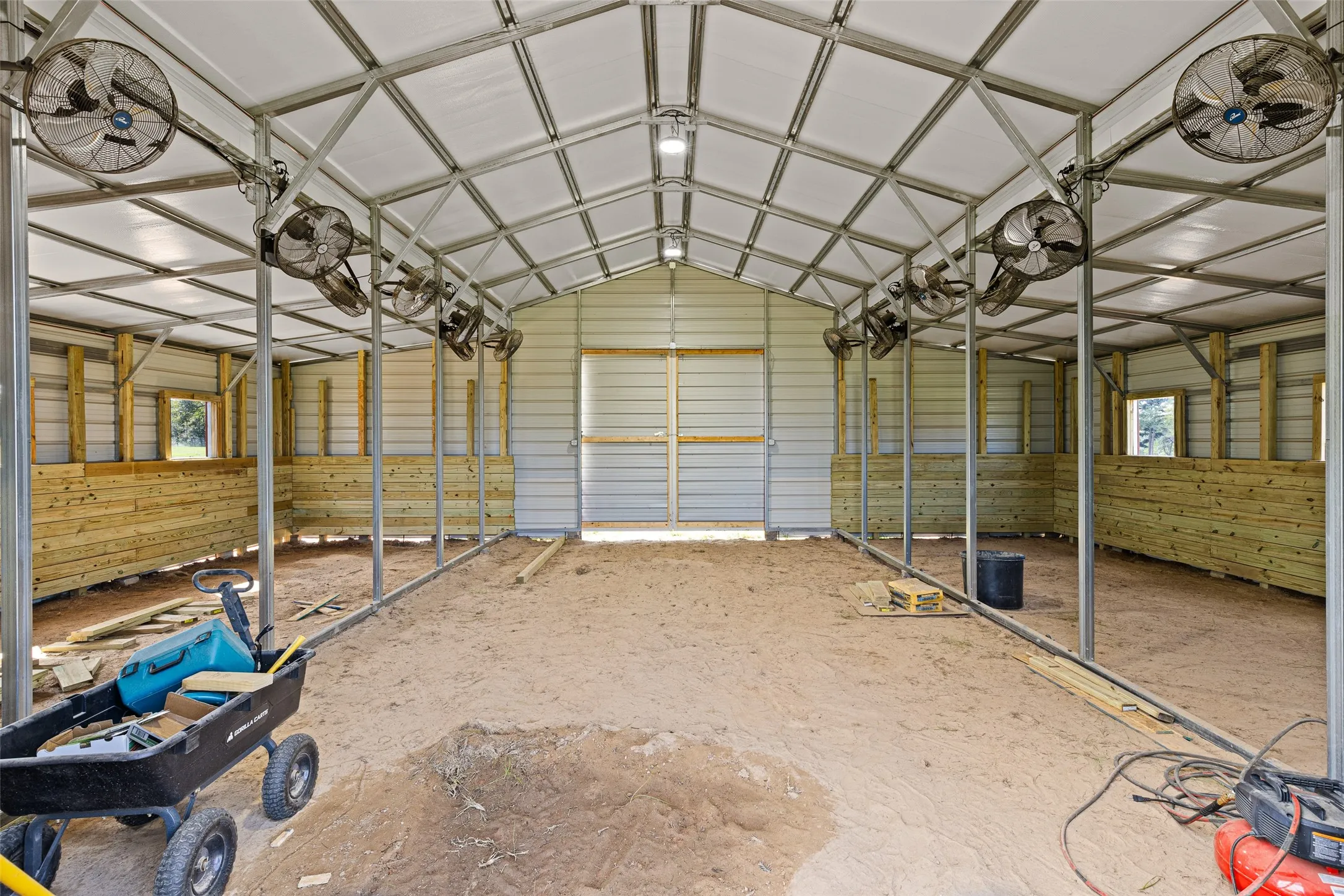 Single Family Residence For Sale in Upshur County , 5989 HWY. 259, Diana, Texas 75640, 3 Bedroom, 3 Bathroom, Garage spaces, 3,490 Sqft, built in 1998, Preowned, mls#20977985, Real Estate Agent in Diana, Homes For Sale in Upshur county, Homes For Sale in Diana, Realtor in Diana Texas, Real Estate Brokerage Independent Realty Texas, Luminita Cordes Realtor
