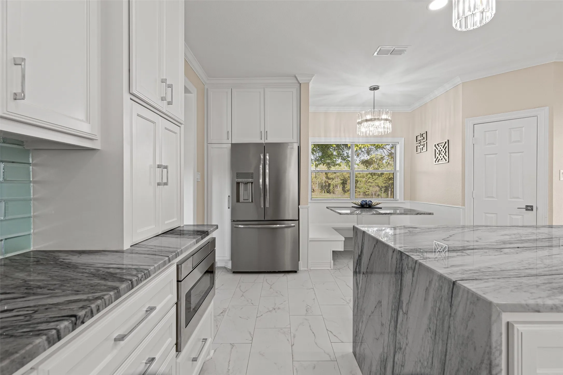 Single Family Residence For Sale in Upshur County , 5989 HWY. 259, Diana, Texas 75640, 3 Bedroom, 3 Bathroom, Garage spaces, 3,490 Sqft, built in 1998, Preowned, mls#20977985, Real Estate Agent in Diana, Homes For Sale in Upshur county, Homes For Sale in Diana, Realtor in Diana Texas, Real Estate Brokerage Independent Realty Texas, Luminita Cordes Realtor