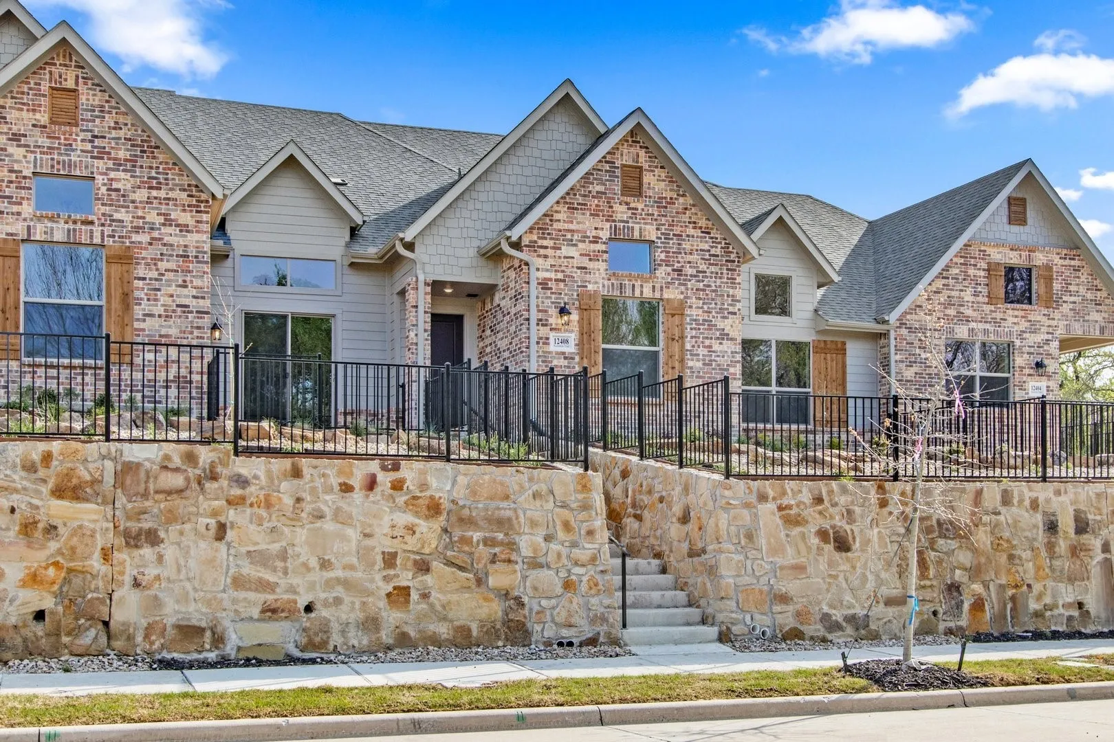Townhouse For Sale in Dallas County , 12408 Audubon Trail, Rowlett, Texas 75089, 3 Bedroom, 3 Bathroom, 2 Garage spaces, 2,119 Sqft, built in 2026, New Construction - Complete, mls#20978158, Real Estate Agent in Rowlett, Homes For Sale in Dallas county, Homes For Sale in Rowlett, Realtor in Rowlett Texas, Real Estate Brokerage Independent Realty Texas, Luminita Cordes Realtor