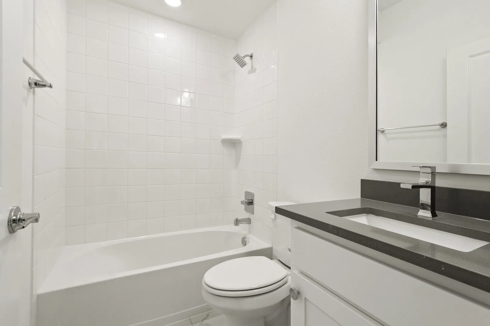 025-8513DelRioTrail-Rowlett-TX-75089-Bathroom2.jpg-SMALL