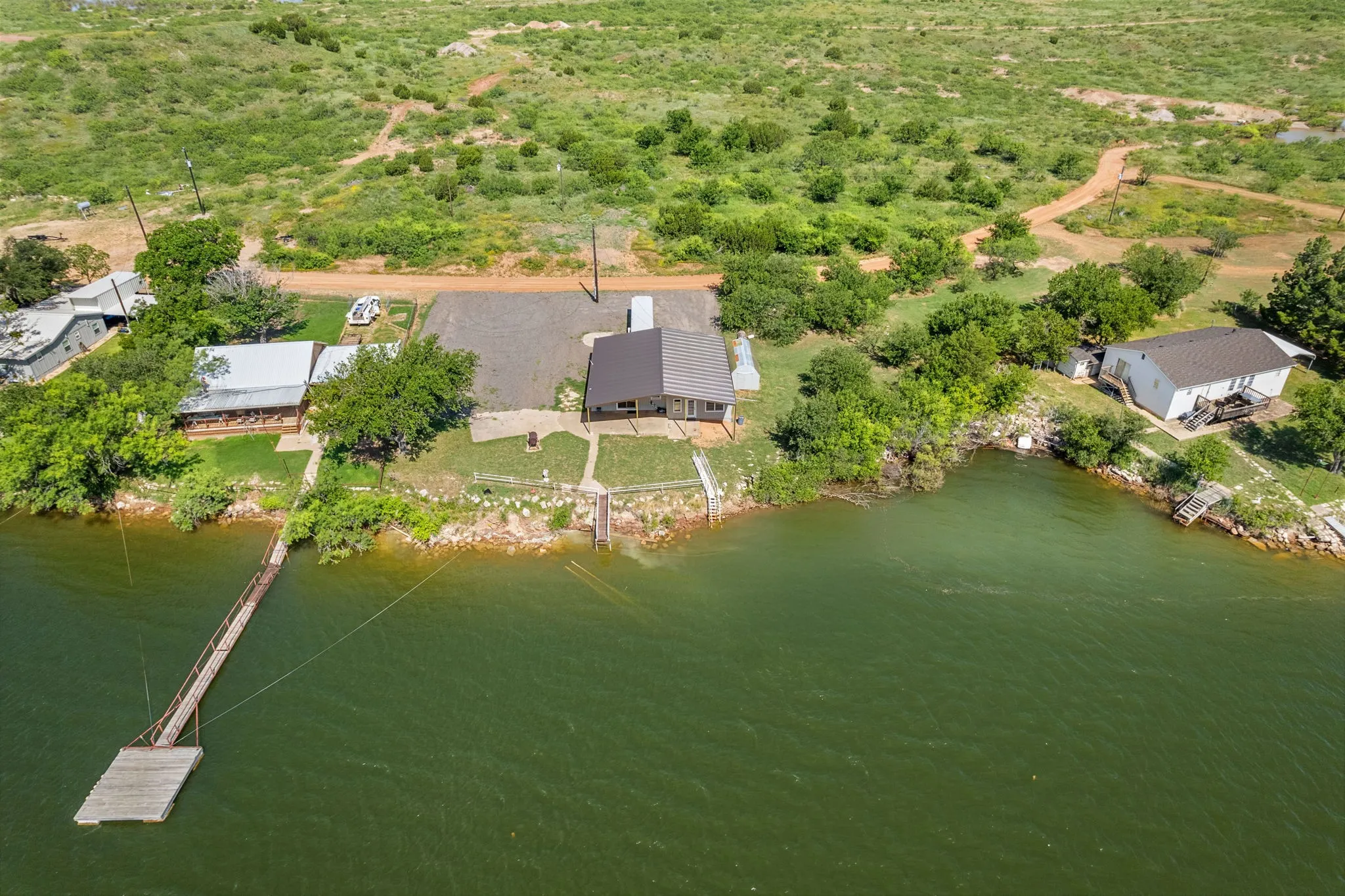 Single Family Residence For Sale in Baylor County , 894 W Moonshine Road, Seymour, Texas 76380, 3 Bedroom, 1 Bathroom, Garage spaces, 1,504 Sqft, built in 2000, mls#20978304, Real Estate Agent in Seymour, Homes For Sale in Baylor county, Homes For Sale in Seymour, Realtor in Seymour Texas, Real Estate Brokerage Independent Realty Texas, Luminita Cordes Realtor