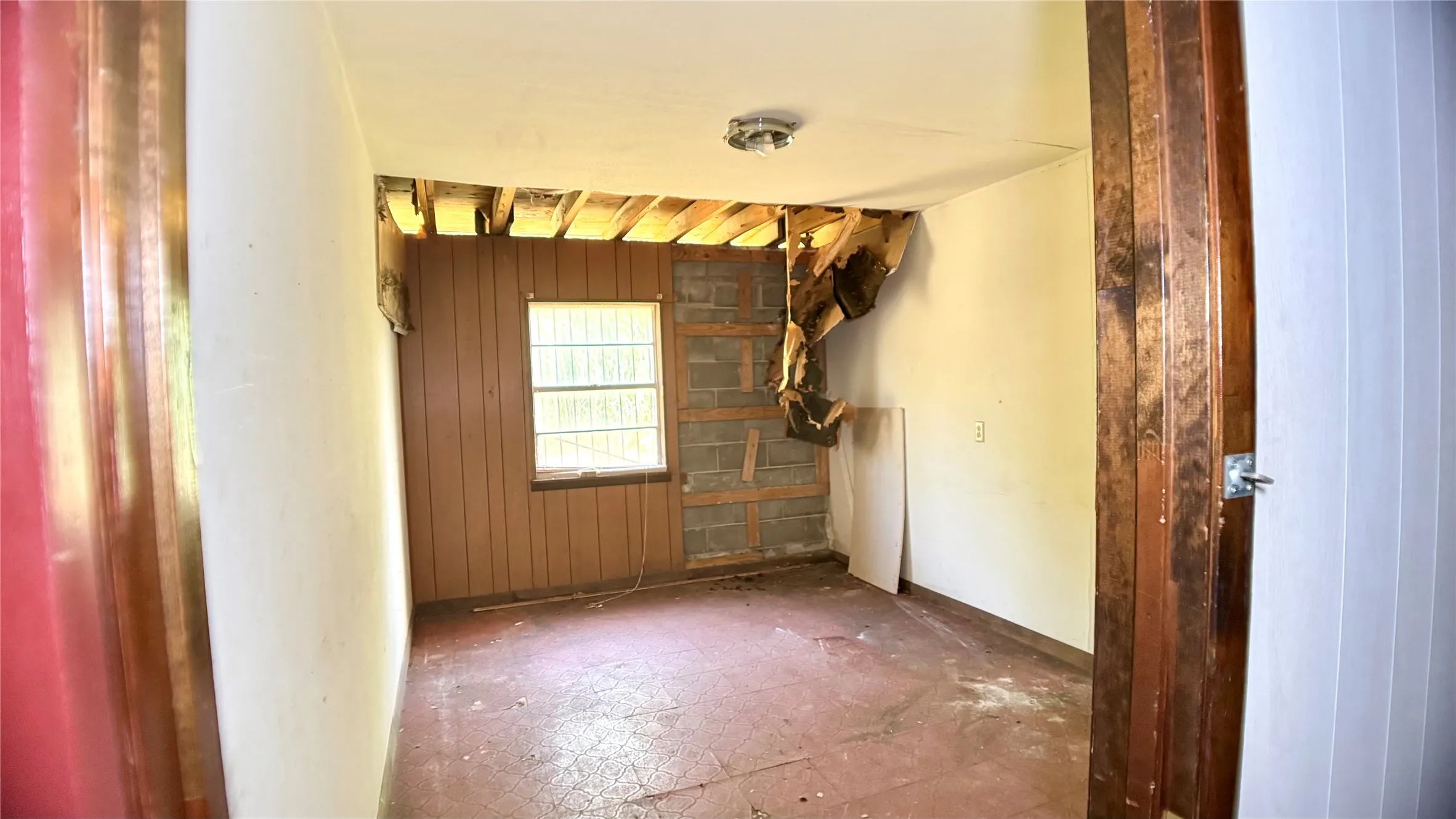 Business For Sale in Tarrant County , 5212 Goodman, Fort Worth, Texas 76107, 0, 0, Garage spaces, 0 Sqft, built in 1959, Preowned, Price $350,000, mls#20972901, Real Estate Agent in Fort Worth, Homes For Sale in Tarrant county, Homes For Sale in Fort Worth, Realtor in Fort Worth Texas, Real Estate Brokerage Independent Realty Texas, Luminita Cordes Realtor