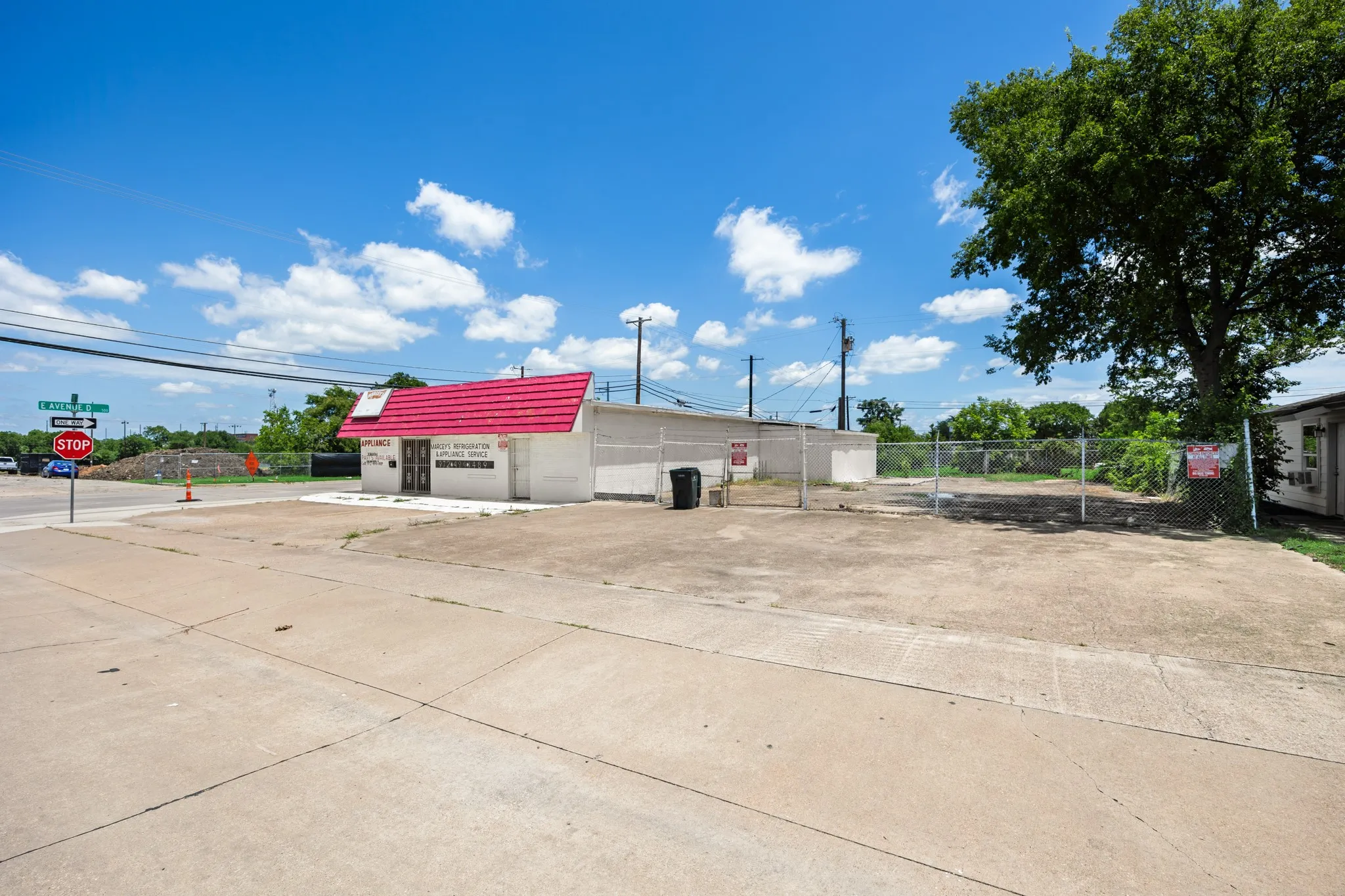 Retail For Sale in Dallas County , 500 Ford Street, Garland, Texas 75040, 0, 0, Garage spaces, 0 Sqft, built in 1950, Preowned, mls#20976880, Real Estate Agent in Garland, Homes For Sale in Dallas county, Homes For Sale in Garland, Realtor in Garland Texas, Real Estate Brokerage Independent Realty Texas, Luminita Cordes Realtor