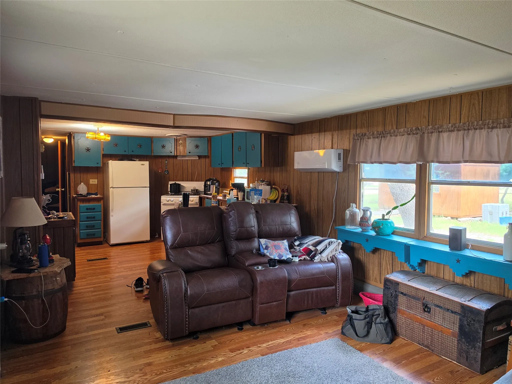 Mobile Home For Sale in Brown County , 4411 Cherokee Drive, May, Texas 76857, 2 Bedroom, 2 Bathroom, Garage spaces, 648 Sqft, built in 0, mls#20979388, Real Estate Agent in May, Homes For Sale in Brown county, Homes For Sale in May, Realtor in May Texas, Real Estate Brokerage Independent Realty Texas, Luminita Cordes Realtor