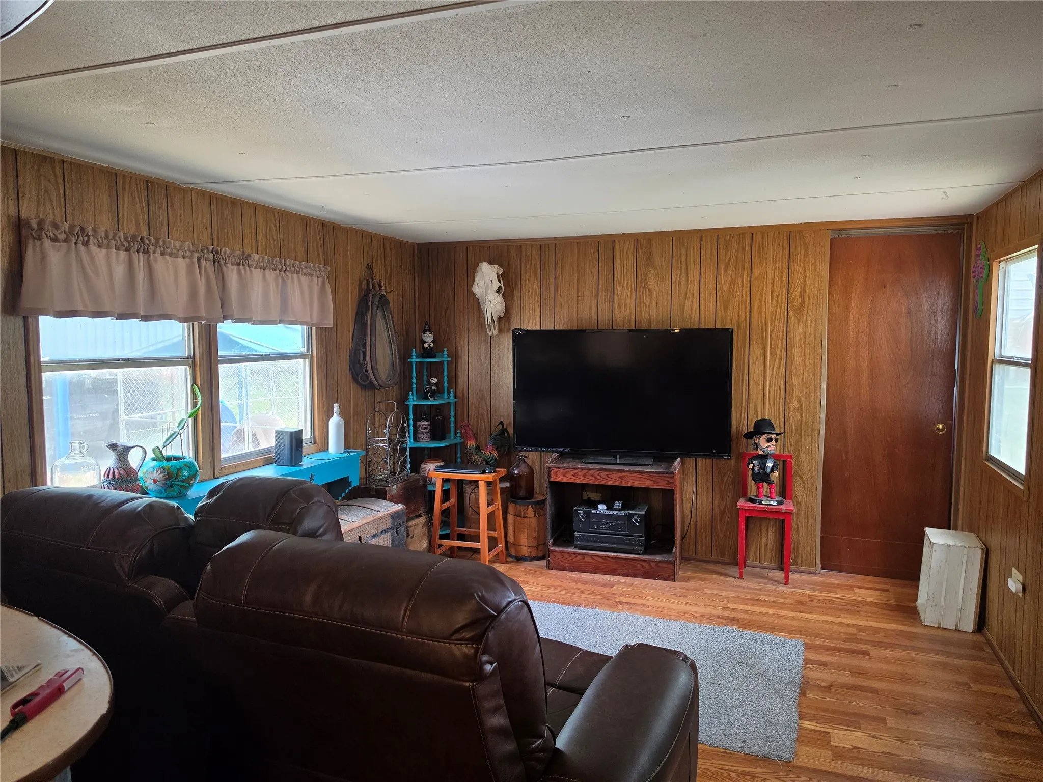 Mobile Home For Sale in Brown County , 4411 Cherokee Drive, May, Texas 76857, 2 Bedroom, 2 Bathroom, Garage spaces, 648 Sqft, built in 0, mls#20979388, Real Estate Agent in May, Homes For Sale in Brown county, Homes For Sale in May, Realtor in May Texas, Real Estate Brokerage Independent Realty Texas, Luminita Cordes Realtor
