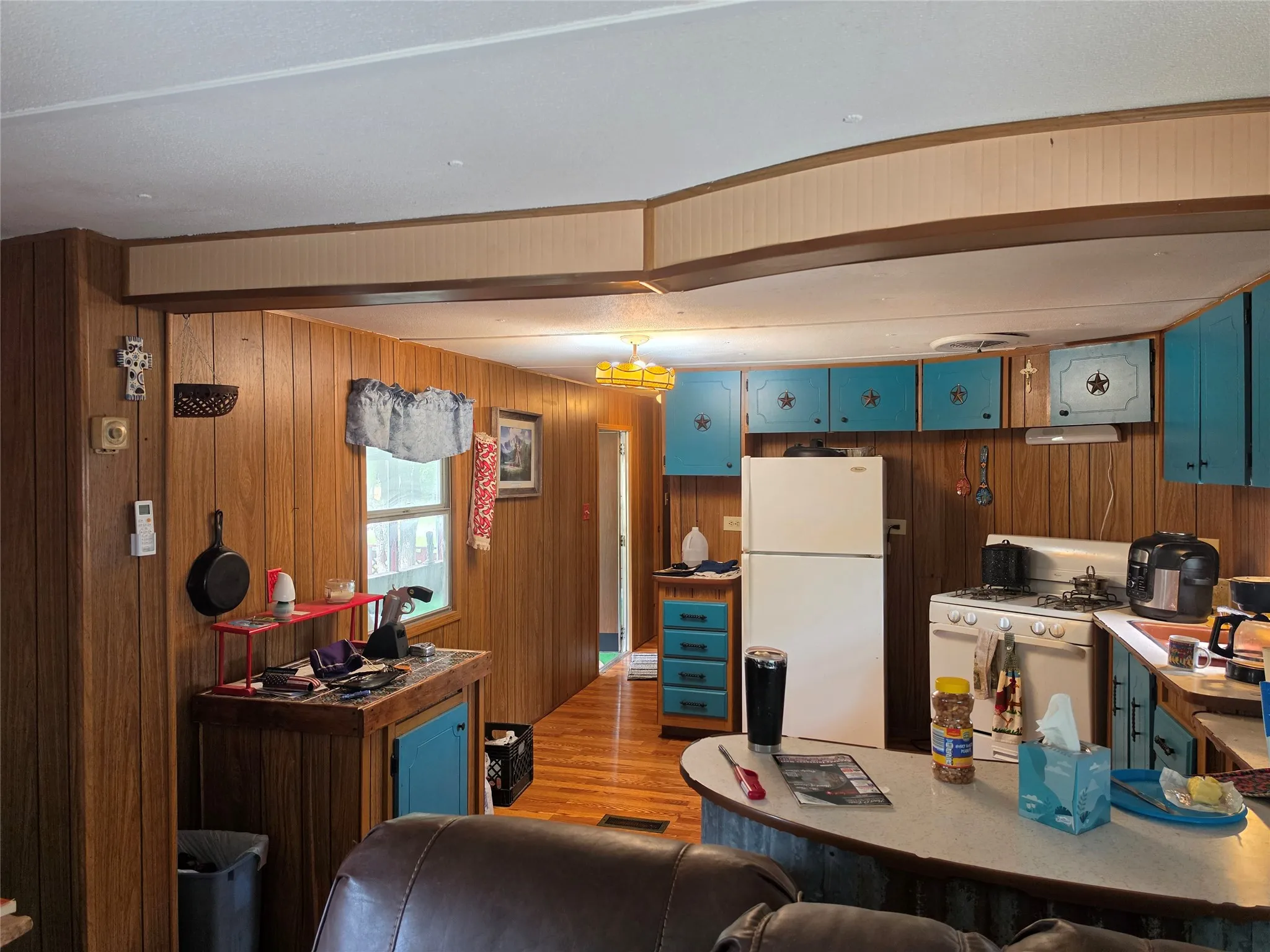 Mobile Home For Sale in Brown County , 4411 Cherokee Drive, May, Texas 76857, 2 Bedroom, 2 Bathroom, Garage spaces, 648 Sqft, built in 0, mls#20979388, Real Estate Agent in May, Homes For Sale in Brown county, Homes For Sale in May, Realtor in May Texas, Real Estate Brokerage Independent Realty Texas, Luminita Cordes Realtor