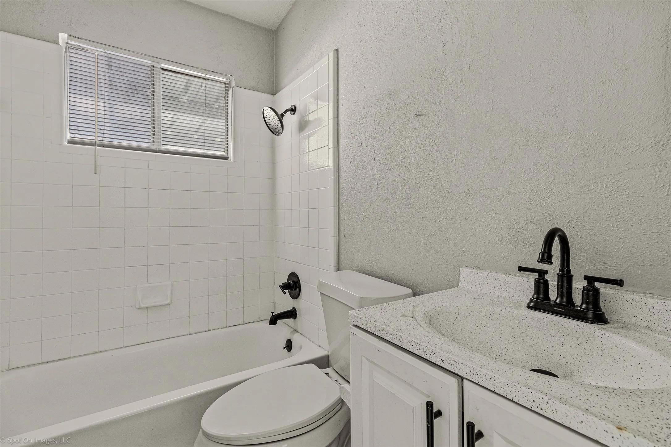 Single Family Residence For Sale in Dallas County , 1814 Cumberland Drive, Garland, Texas 75040, 4 Bedroom, 2 Bathroom, Garage spaces, 1,386 Sqft, built in 1958, mls#20980074, Real Estate Agent in Garland, Homes For Sale in Dallas county, Homes For Sale in Garland, Realtor in Garland Texas, Real Estate Brokerage Independent Realty Texas, Luminita Cordes Realtor