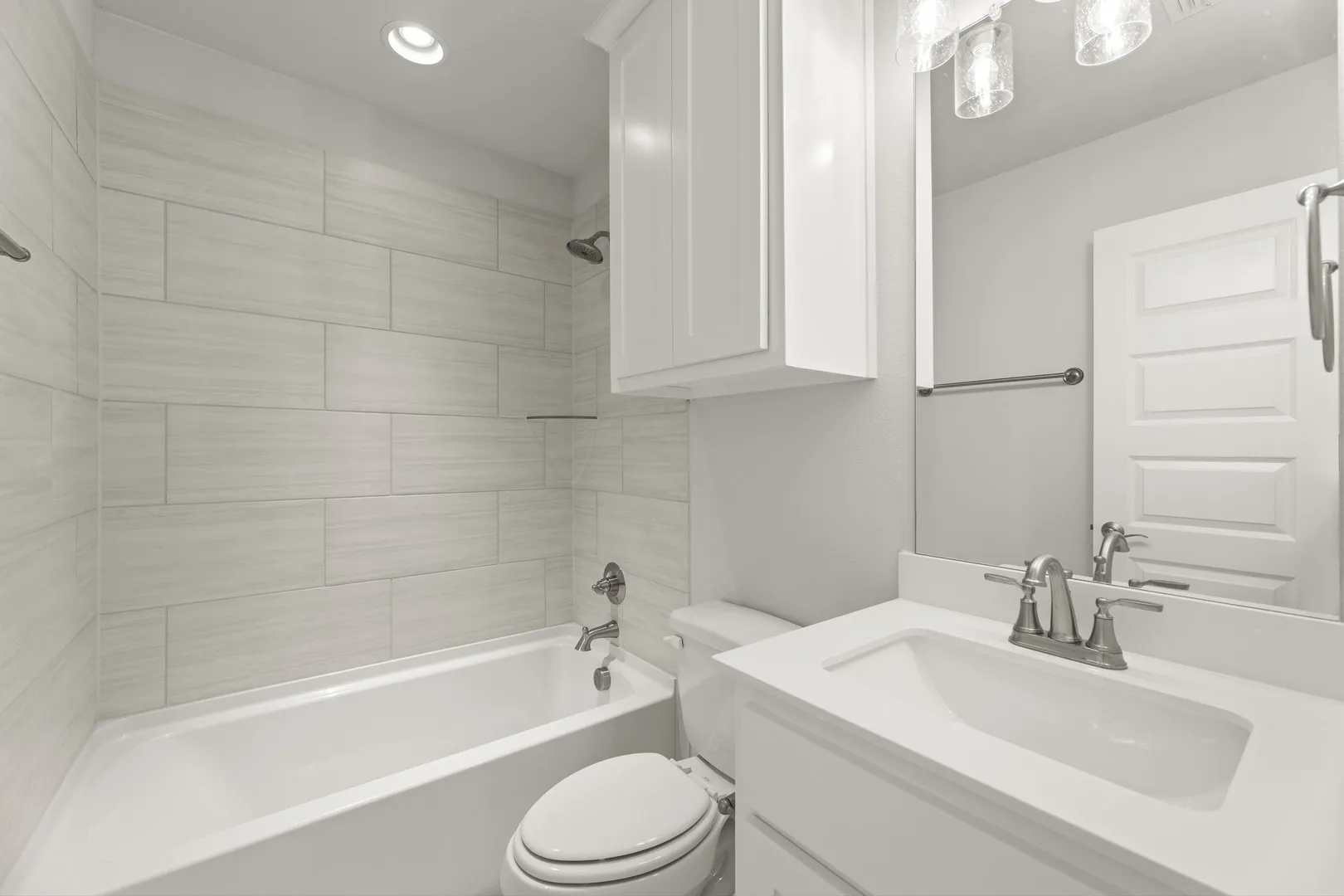 23_24. 3802 Windmere - 3RD Bath
