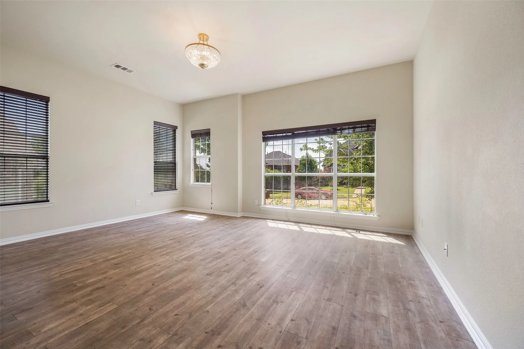 Primary suite