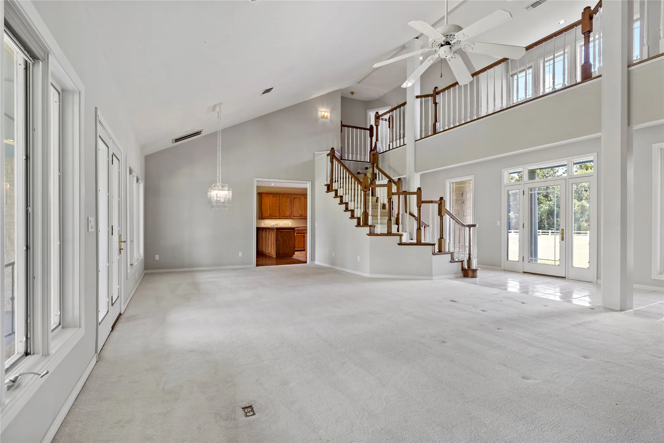 Single Family Residence For Sale in Lamar County , 4905 Trails End, Paris, Texas 75462, 5 Bedrooms, 4 Bathrooms, 5 Garage spaces, 4,140 Sqft, built in 1993, Price $975,000, mls#20981074, Real Estate Agent in Paris, Homes For Sale in Lamar county, Homes For Sale in Paris, Realtor in Paris Texas, Real Estate Brokerage Independent Realty Texas, Luminita Cordes Realtor