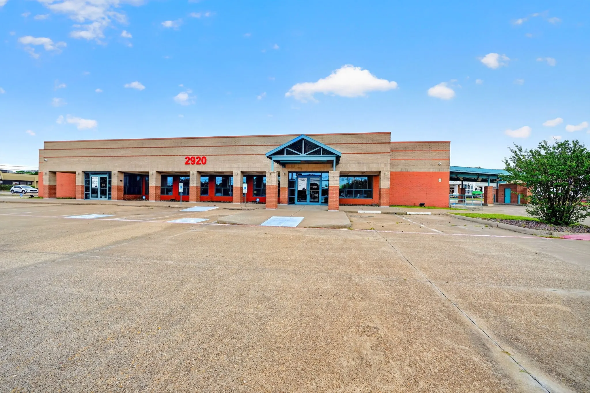 Office For Rent in Dallas County , 2920 Motley Drive 1000, Mesquite, Texas 75150, 0, 0, Garage spaces, 0 Sqft, built in 1979, Preowned, Price $15,000, mls#20981140, Real Estate Agent in Mesquite, Homes For Rent in Dallas county, Homes For Rent in Mesquite, Realtor in Mesquite Texas, Real Estate Brokerage Independent Realty Texas, Luminita Cordes Realtor