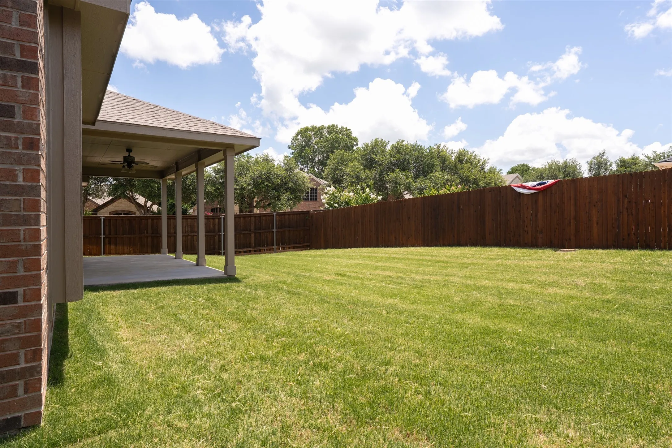Single Family Residence For Sale in Johnson County , 1220 Berkeley Drive, Burleson, Texas 76028, 5 Bedrooms, 4 Bathrooms, 3 Garage spaces, 4,178 Sqft, built in 2007, Preowned, Price $520,000, mls#20981344, Real Estate Agent in Burleson, Homes For Sale in Johnson county, Homes For Sale in Burleson, Realtor in Burleson Texas, Real Estate Brokerage Independent Realty Texas, Luminita Cordes Realtor