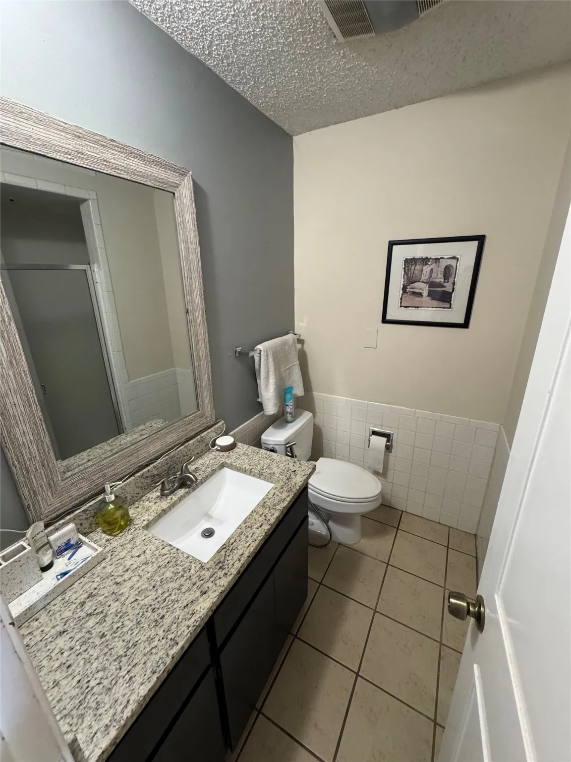 Duplex For Rent in Tarrant County , 2708 Mc Cart Avenue 2710, Fort Worth, Texas 76110, 2 Bedroom, 2 Bathroom, Garage spaces, 1,045 Sqft, built in 1976, Preowned, mls#20981422, Real Estate Agent in Fort Worth, Homes For Rent in Tarrant county, Homes For Rent in Fort Worth, Realtor in Fort Worth Texas, Real Estate Brokerage Independent Realty Texas, Luminita Cordes Realtor