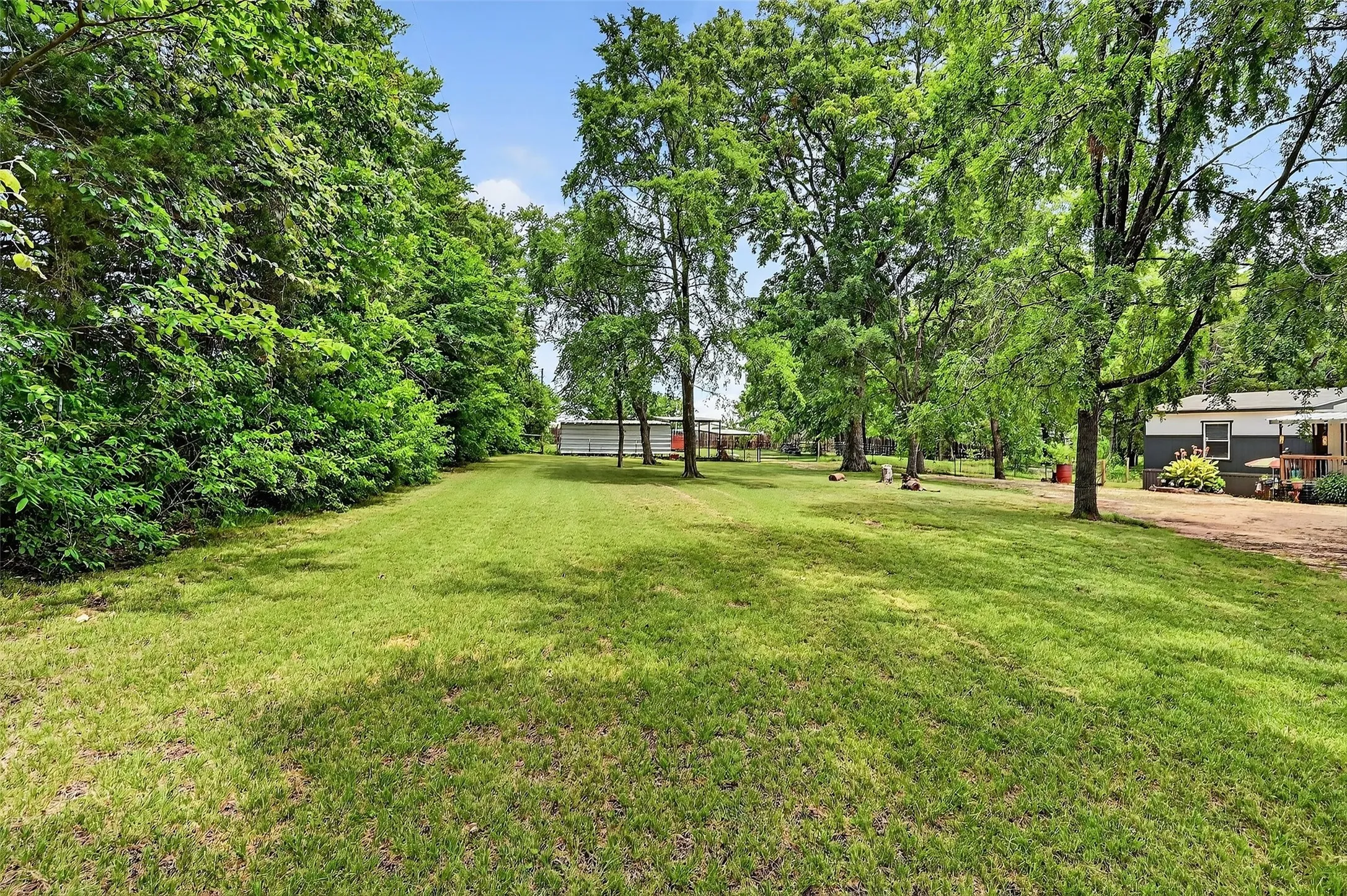 Manufactured Home For Sale in Grayson County , 2869 Ranch Road, Whitesboro, Texas 76273, 3 Bedroom, 2 Bathroom, Garage spaces, 1,512 Sqft, built in 2021, mls#20980918, Real Estate Agent in Whitesboro, Homes For Sale in Grayson county, Homes For Sale in Whitesboro, Realtor in Whitesboro Texas, Real Estate Brokerage Independent Realty Texas, Luminita Cordes Realtor