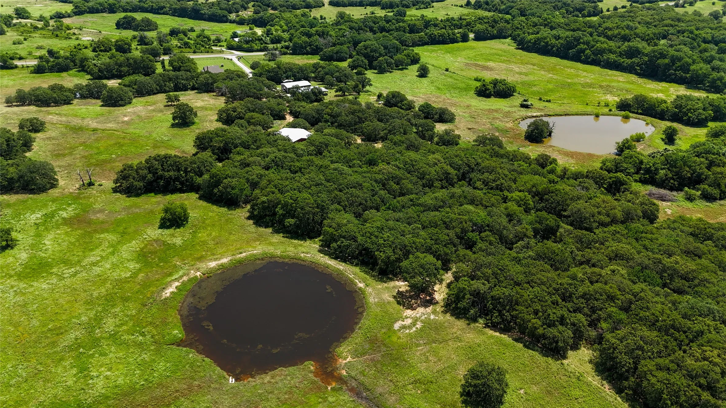 Single Family Residence For Sale in Montague County , 11471 FM 455, Forestburg, Texas 76239, 4 Bedroom, 4 Bathroom, 2 Garage spaces, 4,024 Sqft, built in 1999, Preowned, Price $1,750,000, mls#20980115, Real Estate Agent in Forestburg, Homes For Sale in Montague county, Homes For Sale in Forestburg, Realtor in Forestburg Texas, Real Estate Brokerage Independent Realty Texas, Luminita Cordes Realtor