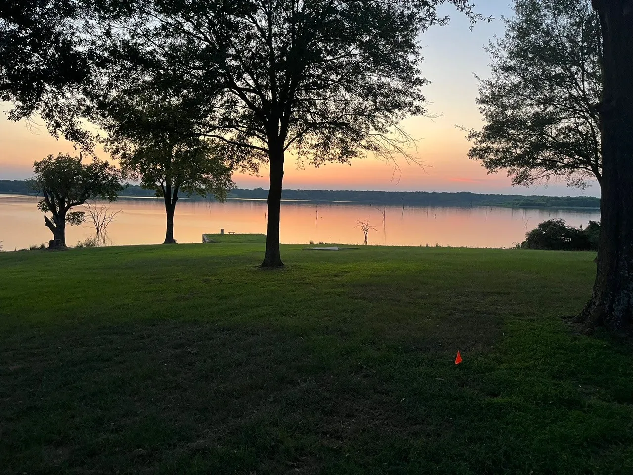 Single Family Residence For Sale in Rains County , 476 Private Road 7326, Emory, Texas 75440, 2 Bedroom, 2 Bathroom, 2 Garage spaces, 1,935 Sqft, built in 1993, Preowned, mls#20943568, Real Estate Agent in Emory, Homes For Sale in Rains county, Homes For Sale in Emory, Realtor in Emory Texas, Real Estate Brokerage Independent Realty Texas, Luminita Cordes Realtor