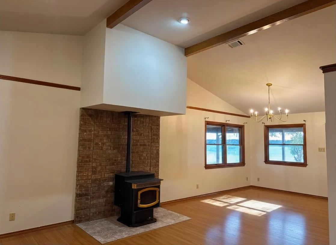 Single Family Residence For Sale in Rains County , 476 Private Road 7326, Emory, Texas 75440, 2 Bedroom, 2 Bathroom, 2 Garage spaces, 1,935 Sqft, built in 1993, Preowned, mls#20943568, Real Estate Agent in Emory, Homes For Sale in Rains county, Homes For Sale in Emory, Realtor in Emory Texas, Real Estate Brokerage Independent Realty Texas, Luminita Cordes Realtor
