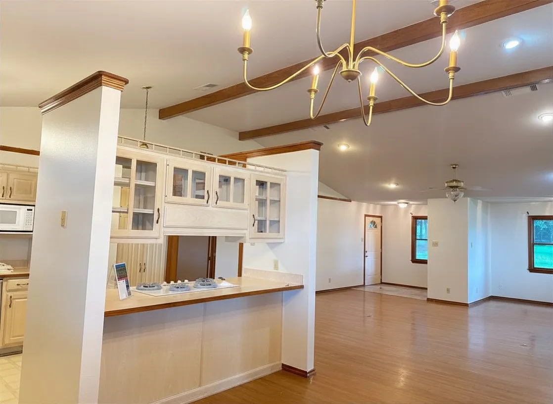 Single Family Residence For Sale in Rains County , 476 Private Road 7326, Emory, Texas 75440, 2 Bedroom, 2 Bathroom, 2 Garage spaces, 1,935 Sqft, built in 1993, Preowned, mls#20943568, Real Estate Agent in Emory, Homes For Sale in Rains county, Homes For Sale in Emory, Realtor in Emory Texas, Real Estate Brokerage Independent Realty Texas, Luminita Cordes Realtor
