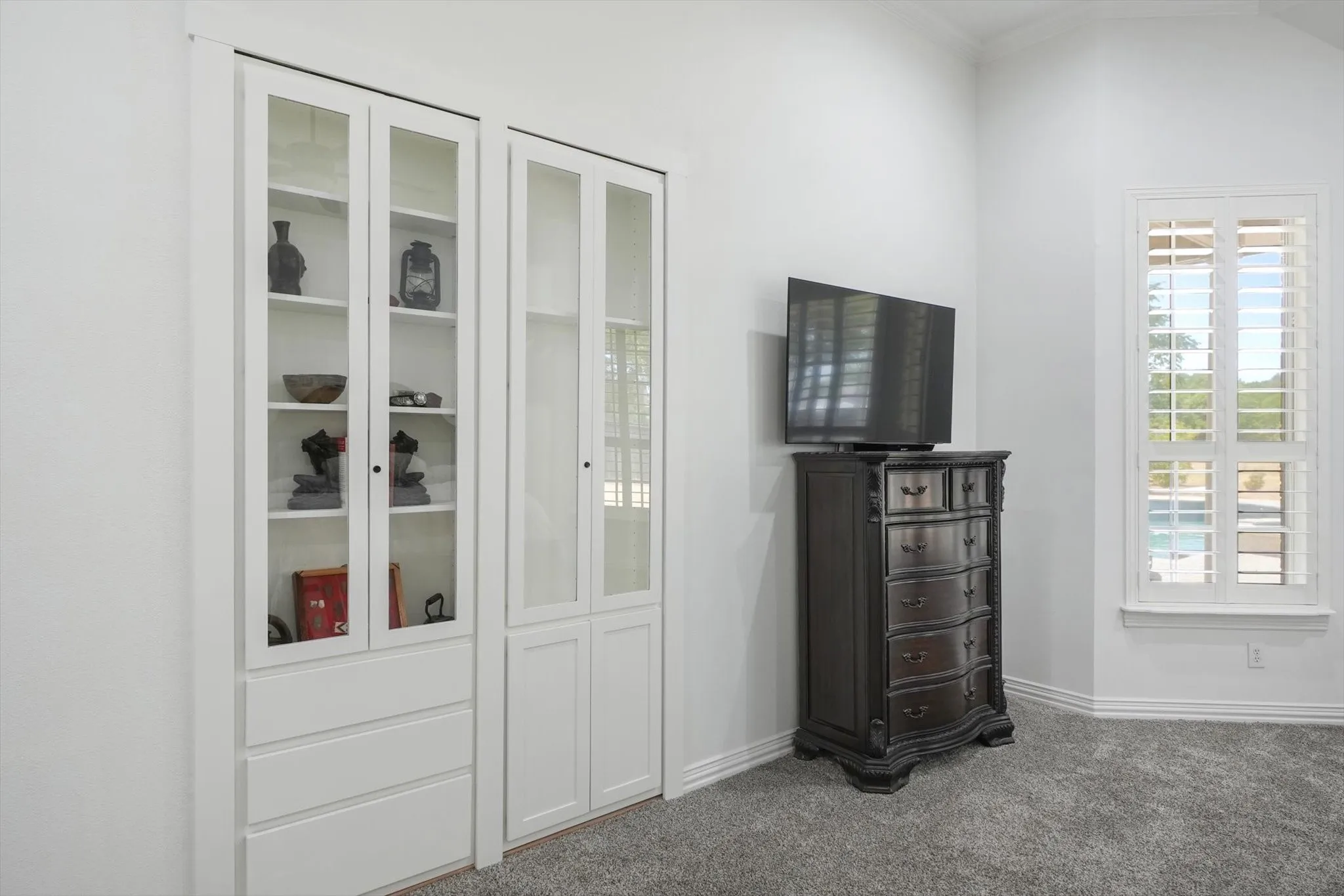 Single Family Residence For Sale in Tarrant County , 2800 Park Drive, Dalworthington Gardens, Texas 76016, 5 Bedroom, 7 Bathroom, 5 Garage spaces, 7,597 Sqft, built in 1996, Price $1,250,000, mls#20982228, Real Estate Agent in Dalworthington Gardens, Homes For Sale in Tarrant county, Homes For Sale in Dalworthington Gardens, Realtor in Dalworthington Gardens Texas, Real Estate Brokerage Independent Realty Texas, Luminita Cordes Realtor
