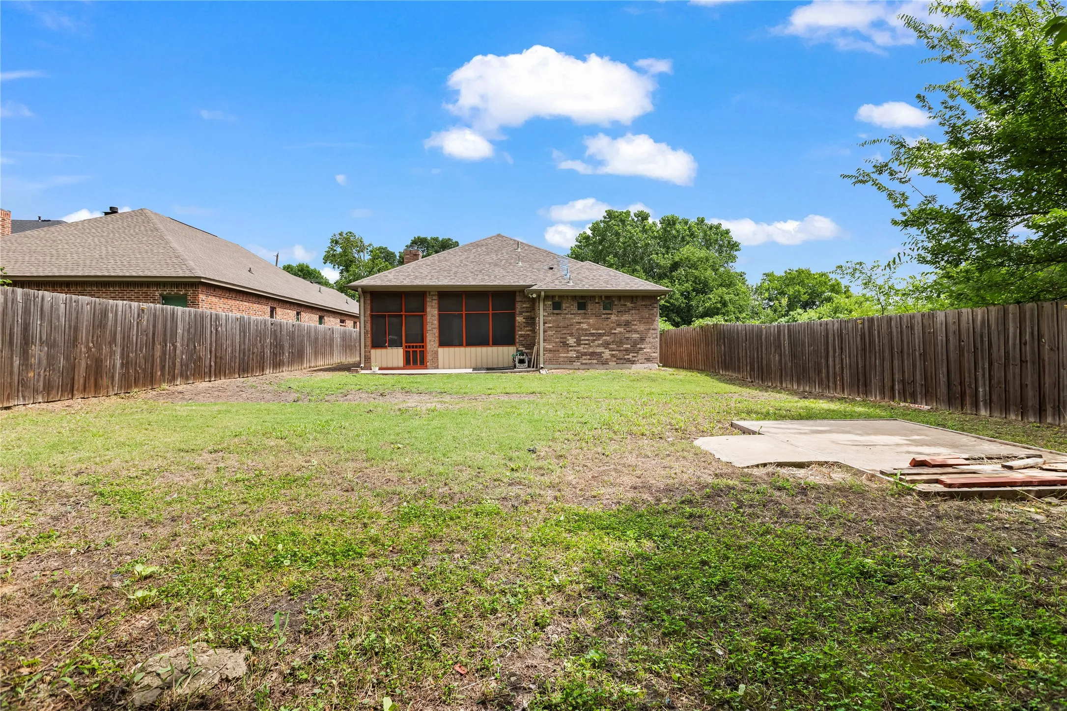Single Family Residence For Sale in Dallas County , 7806 Garner Road, Rowlett, Texas 75088, 3 Bedroom, 2 Bathroom, 2 Garage spaces, 1,983 Sqft, built in 2016, mls#20982432, Real Estate Agent in Rowlett, Homes For Sale in Dallas county, Homes For Sale in Rowlett, Realtor in Rowlett Texas, Real Estate Brokerage Independent Realty Texas, Luminita Cordes Realtor