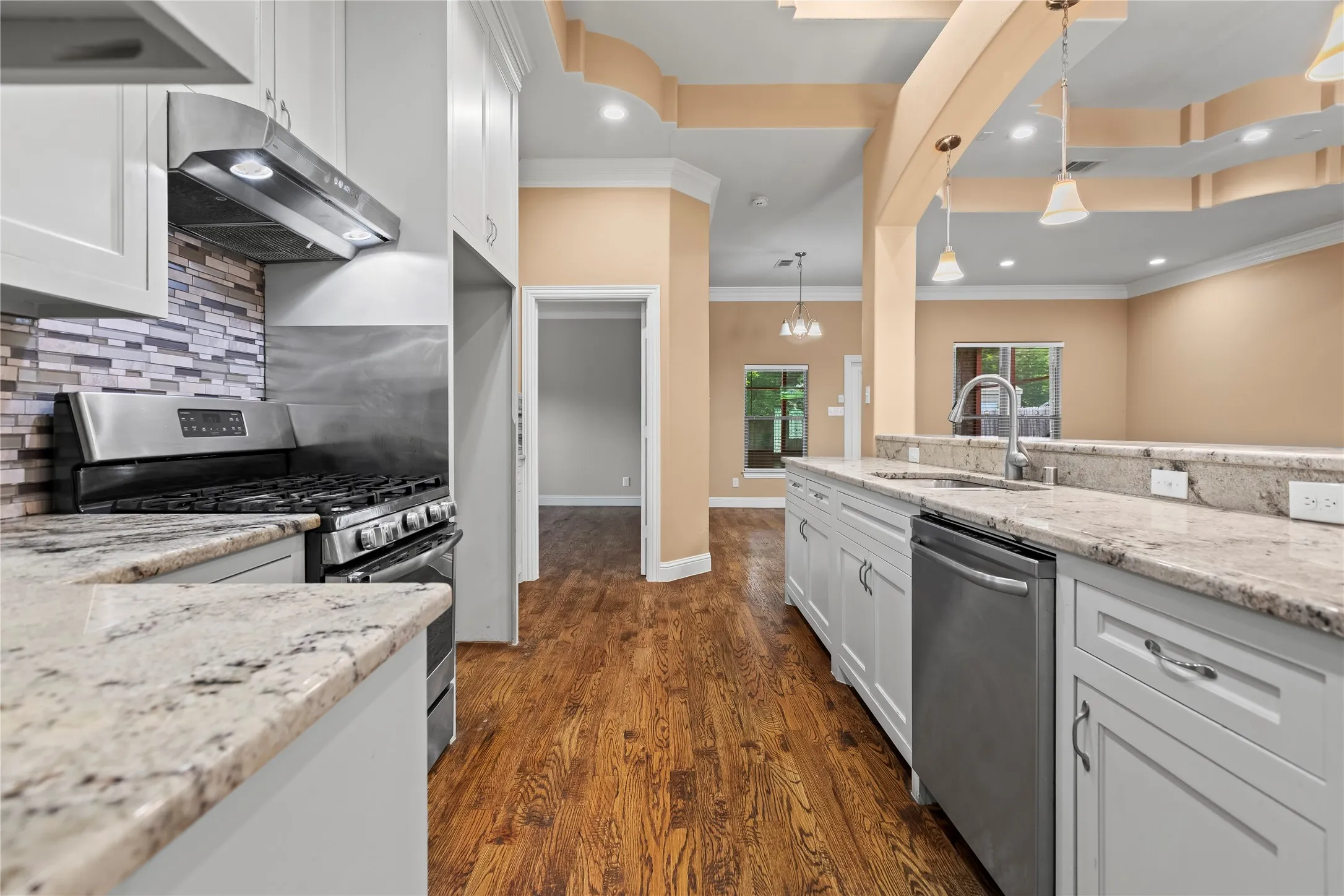 Single Family Residence For Sale in Dallas County , 7806 Garner Road, Rowlett, Texas 75088, 3 Bedroom, 2 Bathroom, 2 Garage spaces, 1,983 Sqft, built in 2016, mls#20982432, Real Estate Agent in Rowlett, Homes For Sale in Dallas county, Homes For Sale in Rowlett, Realtor in Rowlett Texas, Real Estate Brokerage Independent Realty Texas, Luminita Cordes Realtor