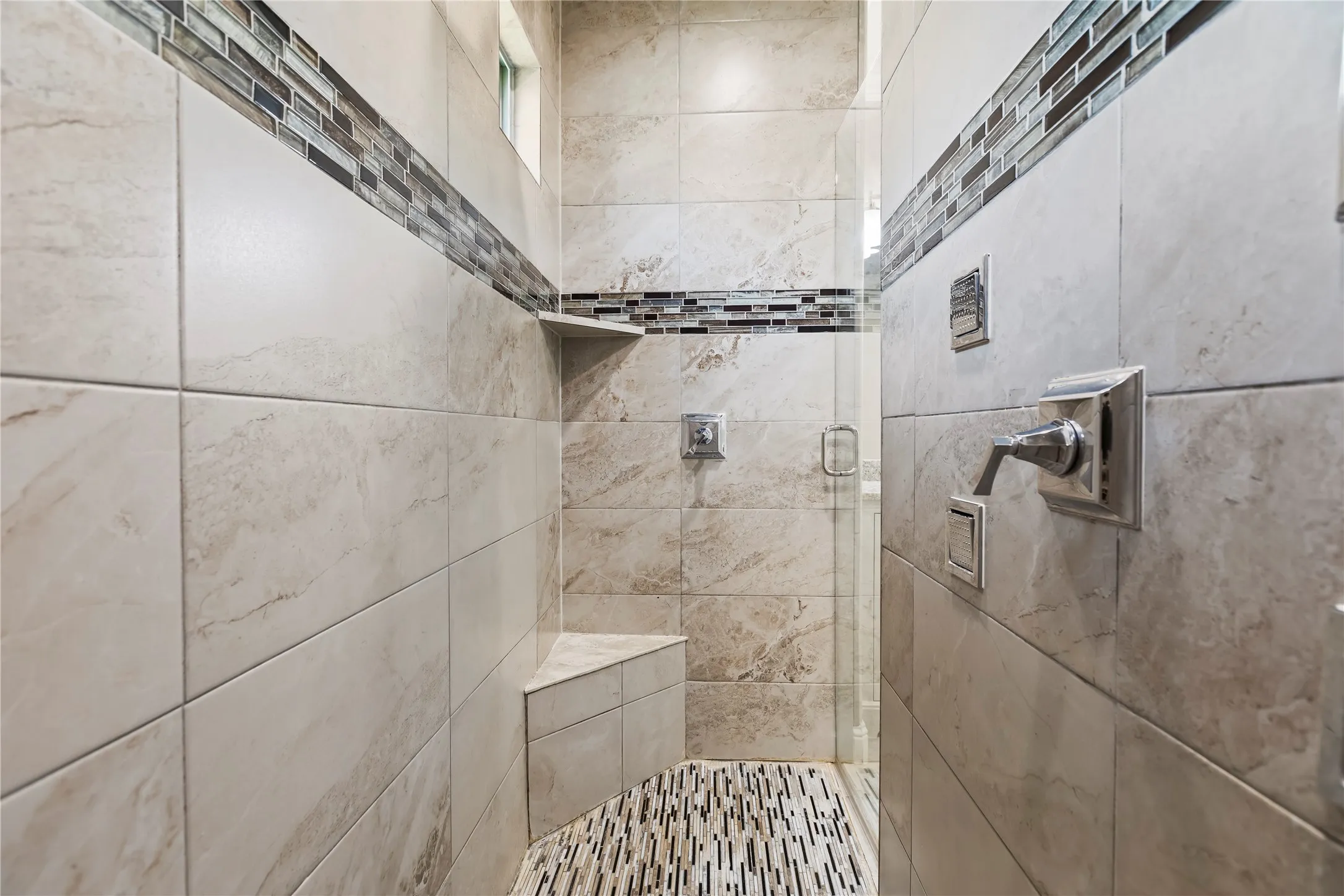 Single Family Residence For Sale in Dallas County , 7806 Garner Road, Rowlett, Texas 75088, 3 Bedroom, 2 Bathroom, 2 Garage spaces, 1,983 Sqft, built in 2016, mls#20982432, Real Estate Agent in Rowlett, Homes For Sale in Dallas county, Homes For Sale in Rowlett, Realtor in Rowlett Texas, Real Estate Brokerage Independent Realty Texas, Luminita Cordes Realtor