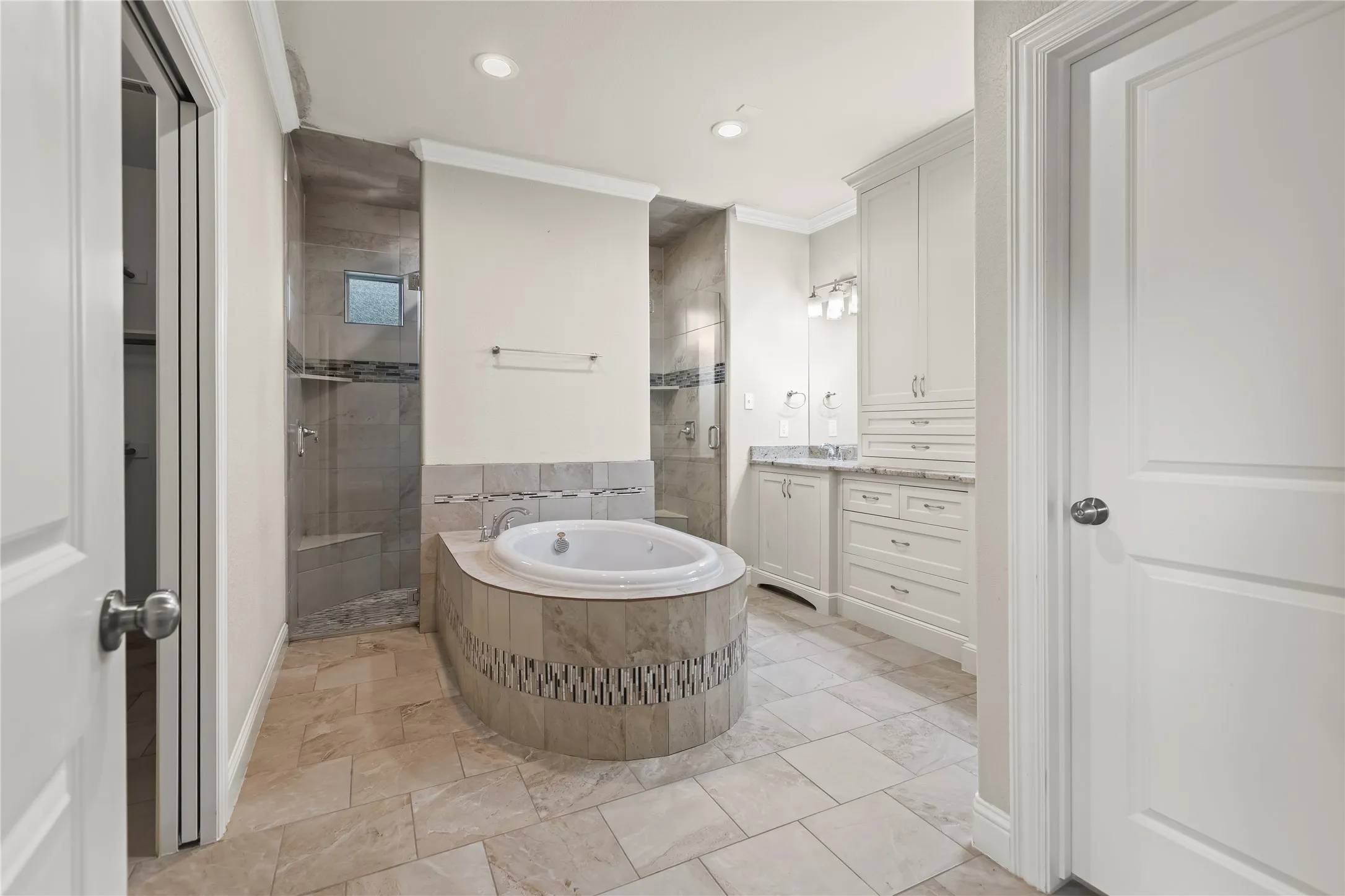 Single Family Residence For Sale in Dallas County , 7806 Garner Road, Rowlett, Texas 75088, 3 Bedroom, 2 Bathroom, 2 Garage spaces, 1,983 Sqft, built in 2016, mls#20982432, Real Estate Agent in Rowlett, Homes For Sale in Dallas county, Homes For Sale in Rowlett, Realtor in Rowlett Texas, Real Estate Brokerage Independent Realty Texas, Luminita Cordes Realtor