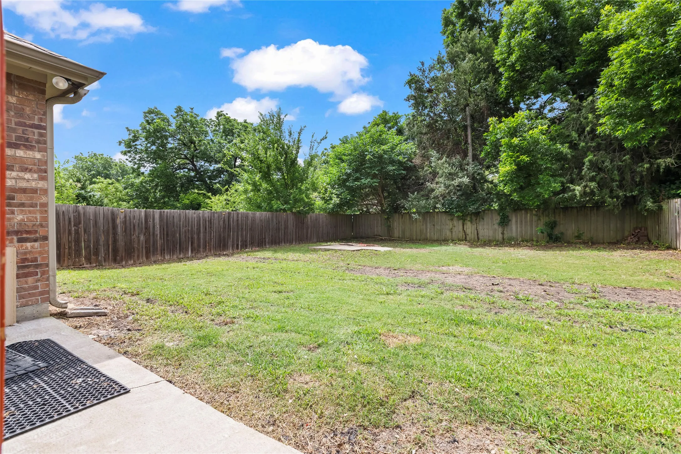 Single Family Residence For Sale in Dallas County , 7806 Garner Road, Rowlett, Texas 75088, 3 Bedroom, 2 Bathroom, 2 Garage spaces, 1,983 Sqft, built in 2016, mls#20982432, Real Estate Agent in Rowlett, Homes For Sale in Dallas county, Homes For Sale in Rowlett, Realtor in Rowlett Texas, Real Estate Brokerage Independent Realty Texas, Luminita Cordes Realtor