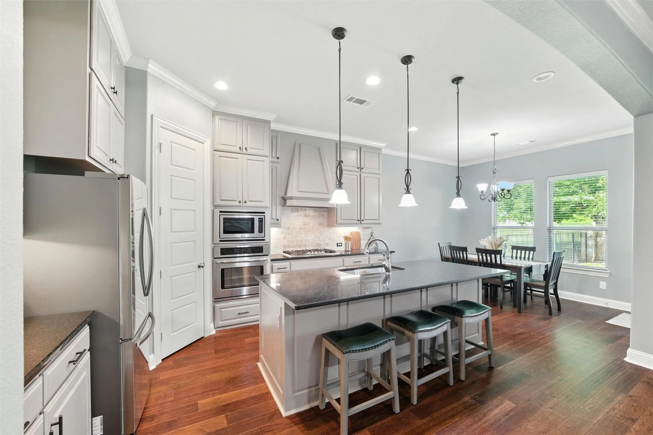 Single Family Residence For Sale in Ellis County , 103 Water Garden Drive, Waxahachie, Texas 75165, 5 Bedroom, 3 Bathroom, 3 Garage spaces, 2,940 Sqft, built in 2017, Price $599,000, mls#20982642, Real Estate Agent in Waxahachie, Homes For Sale in Ellis county, Homes For Sale in Waxahachie, Realtor in Waxahachie Texas, Real Estate Brokerage Independent Realty Texas, Luminita Cordes Realtor